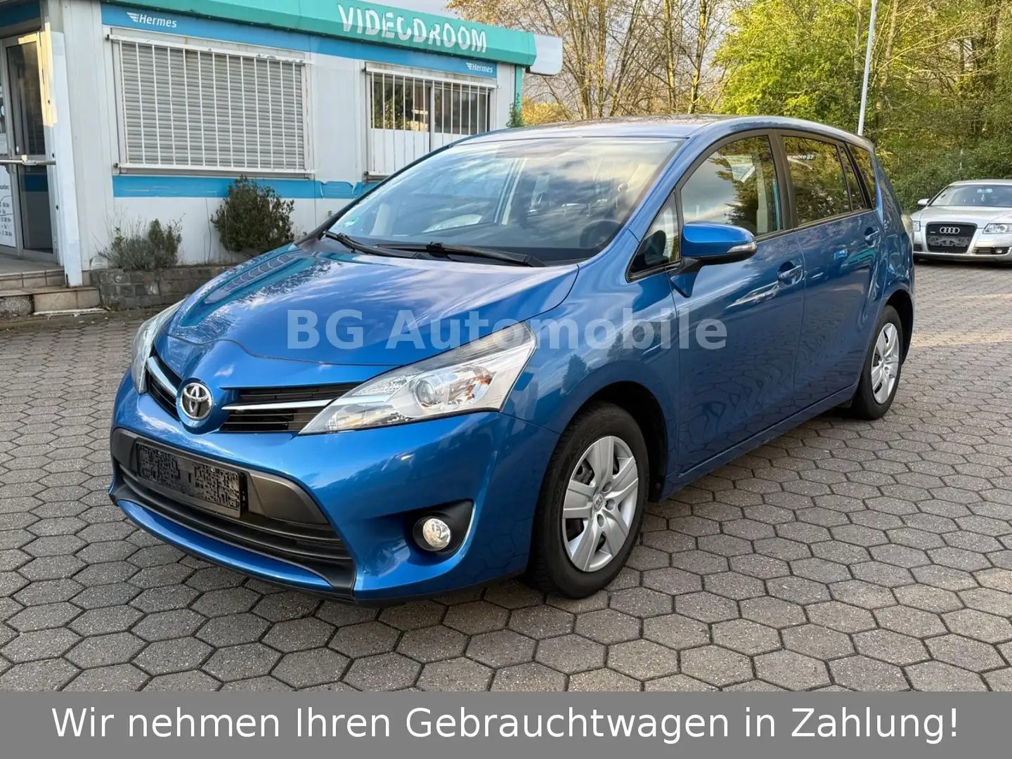 Toyota Verso Basis *1.Hand*AHK*Klimaautomatik* Azul - 1