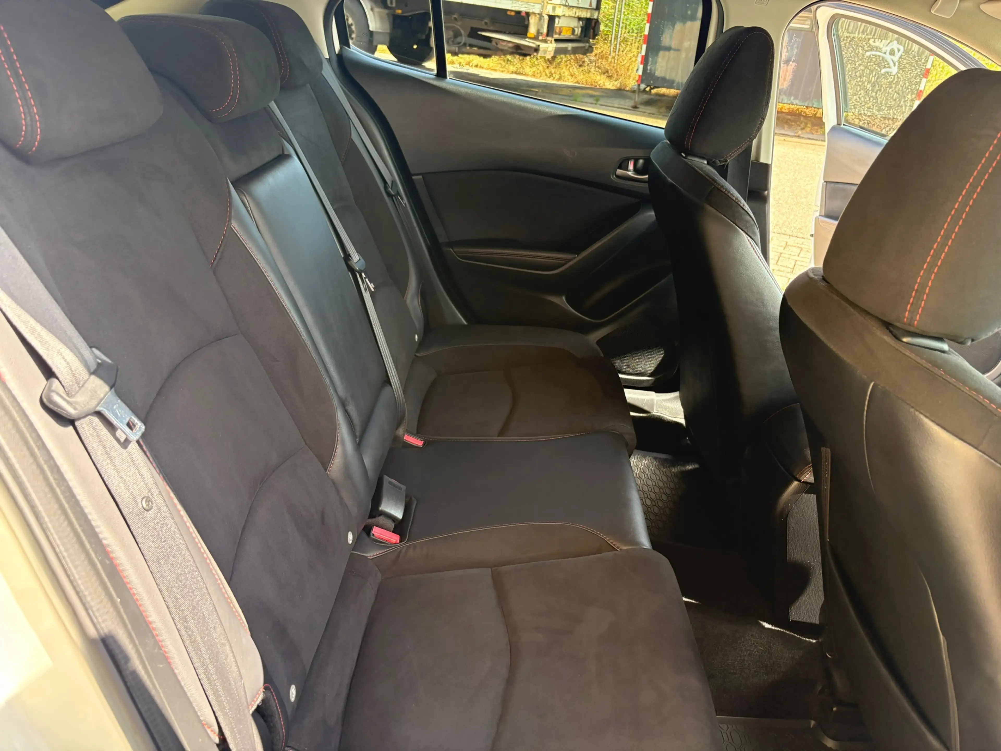 Mazda 3 2.0 GT-M Line — photo 11