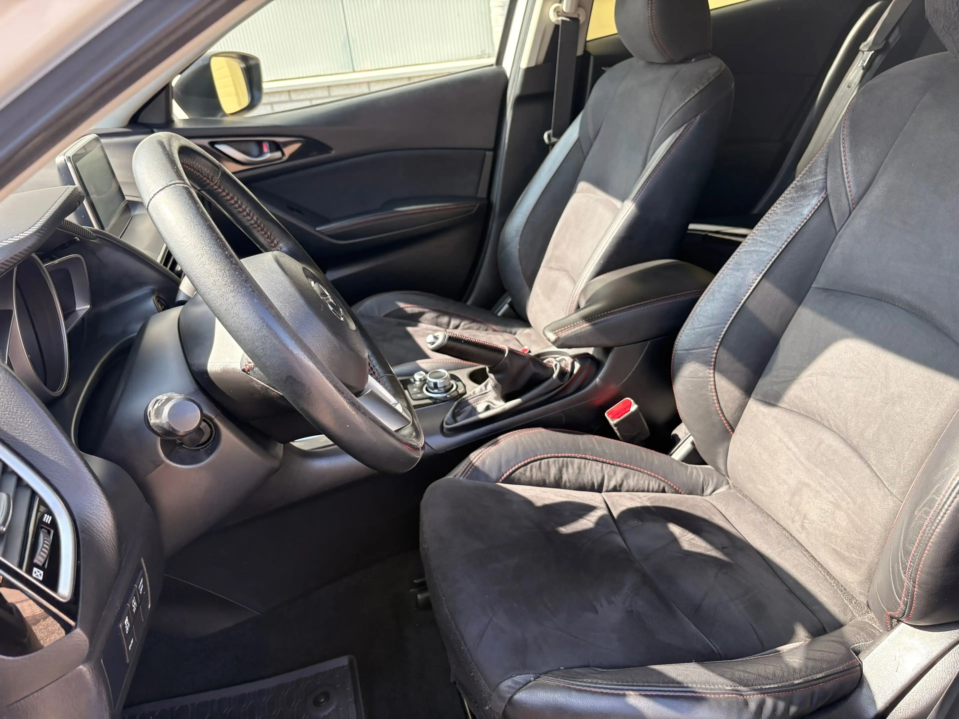 Mazda 3 2.0 GT-M Line — photo 8