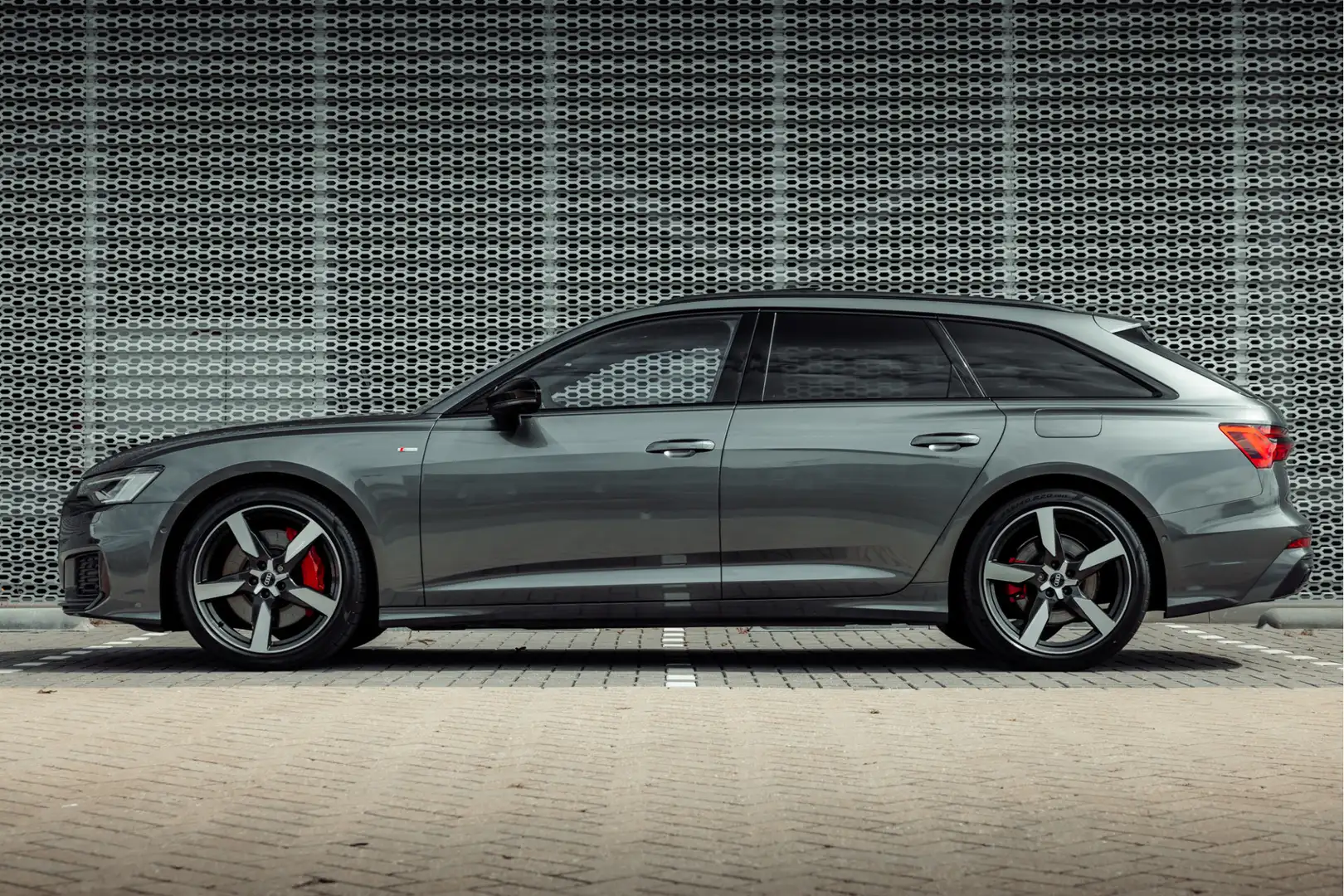 Audi A6 Avant 55 TFSI e 367pk quattro S Line | Panoramadak Gris - 2