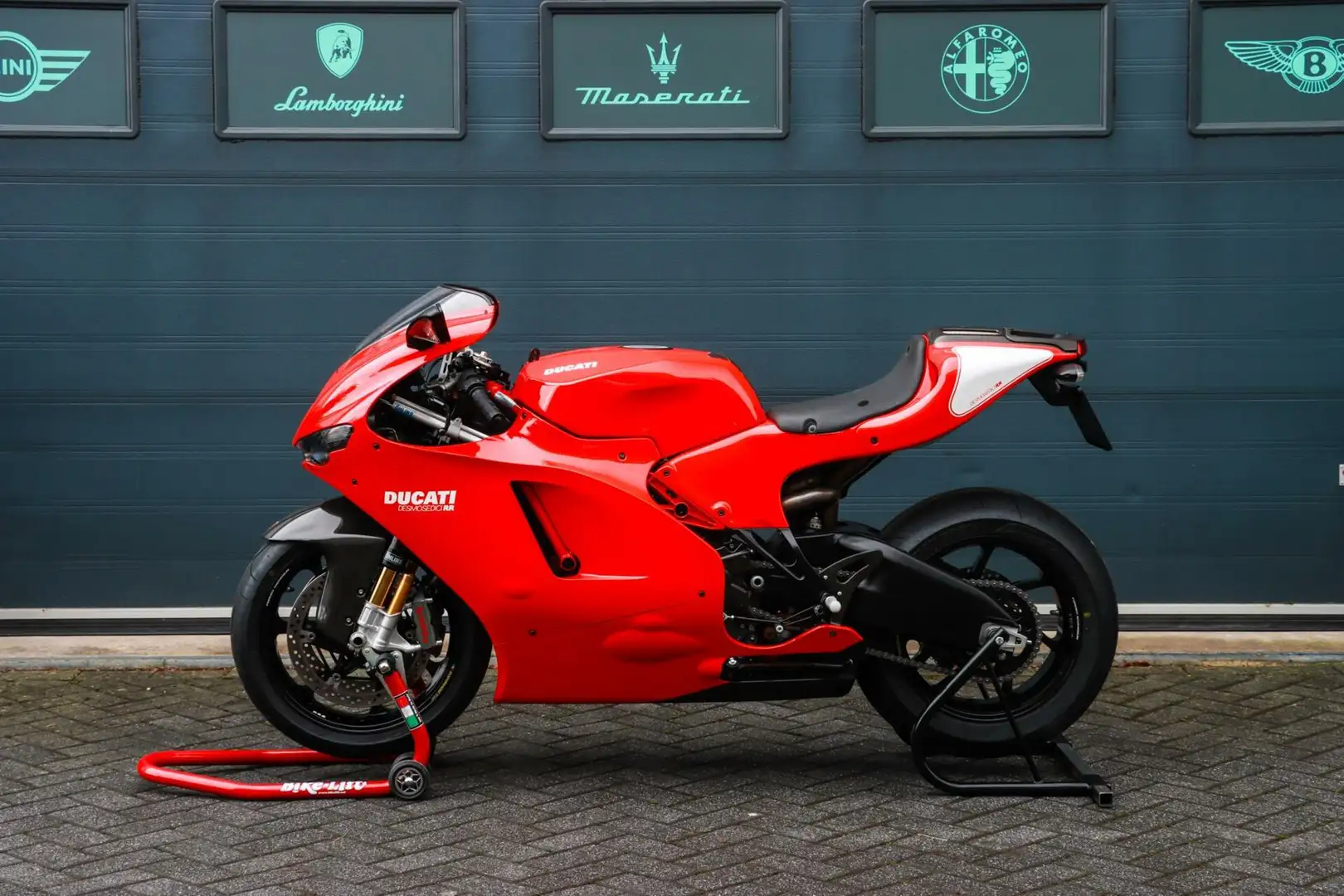 Ducati Desmosedici RR Rojo - 1