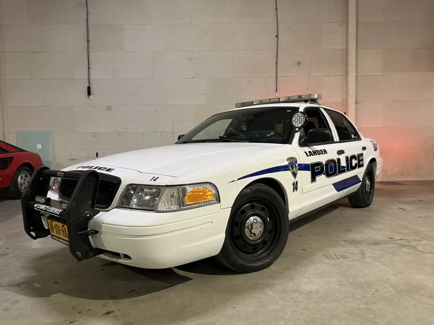 Ford Crown 2009 Original Lander Police | Fully Equipped | V8 Weiß - 1