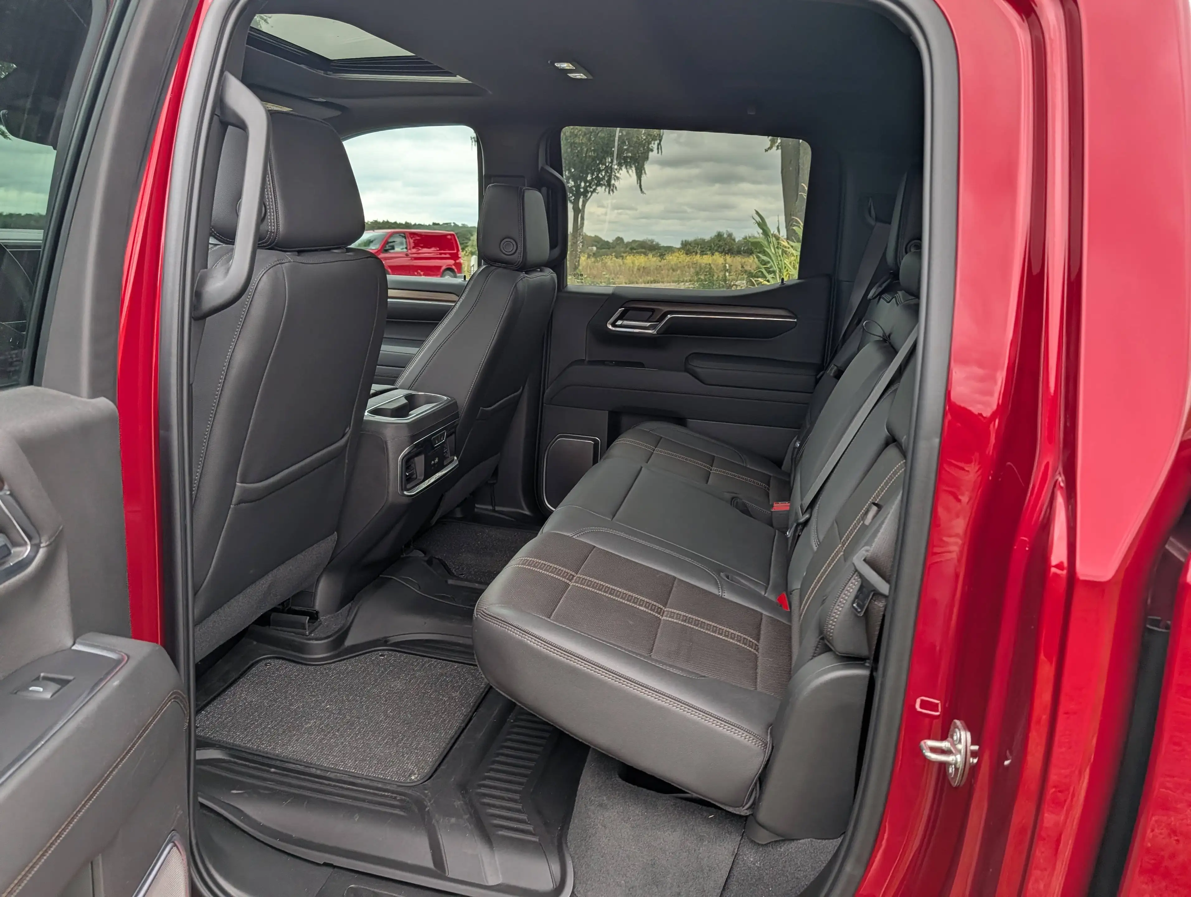 Chevrolet Silverado 1500 High Country Z71 Off Road — photo 10