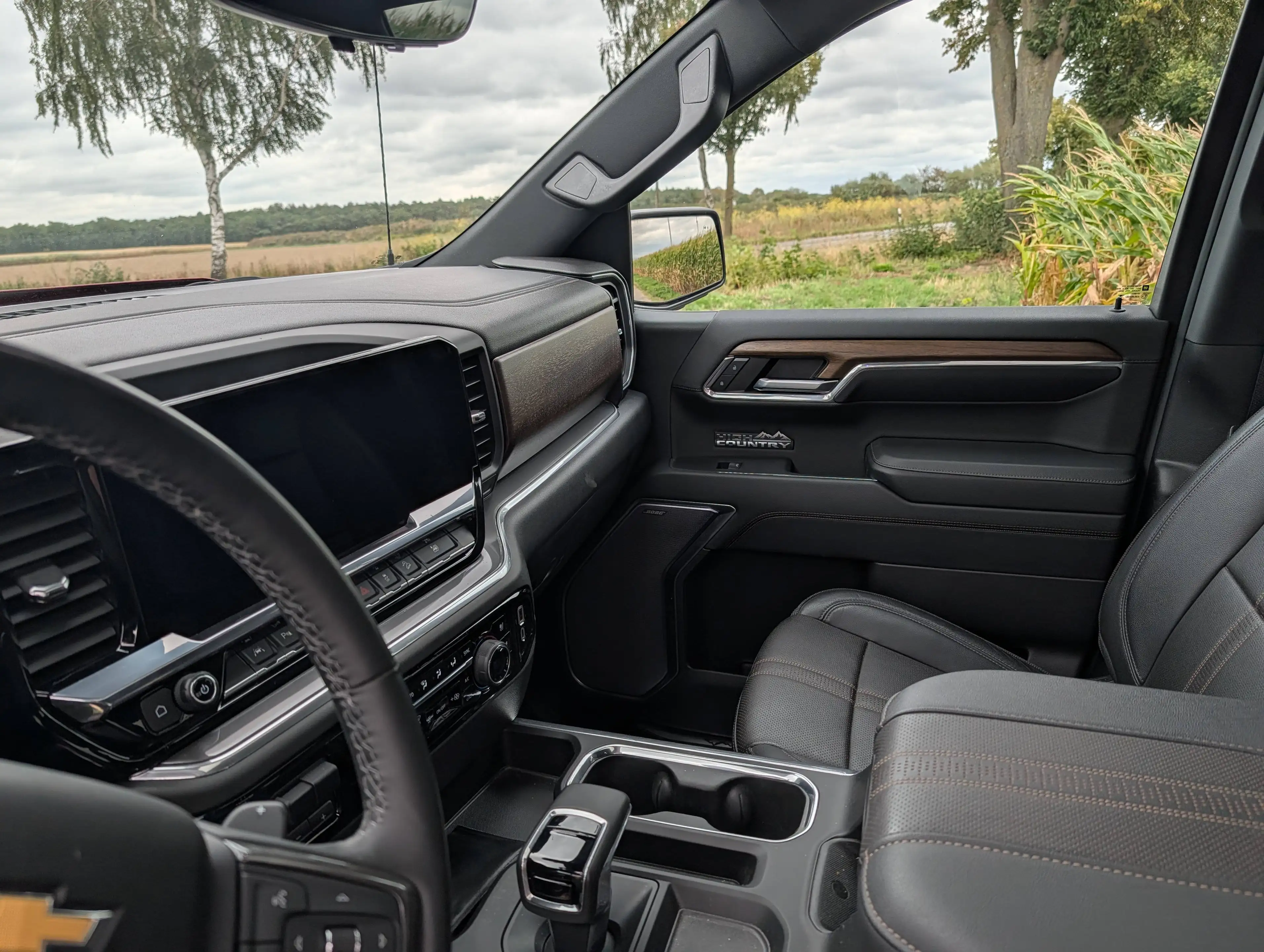 Chevrolet Silverado 1500 High Country Z71 Off Road — photo 8