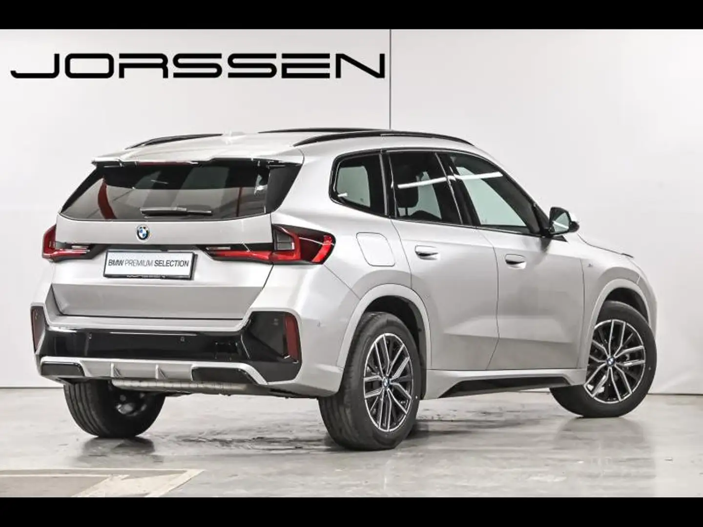 BMW X1 sDrive 18i Silber - 2
