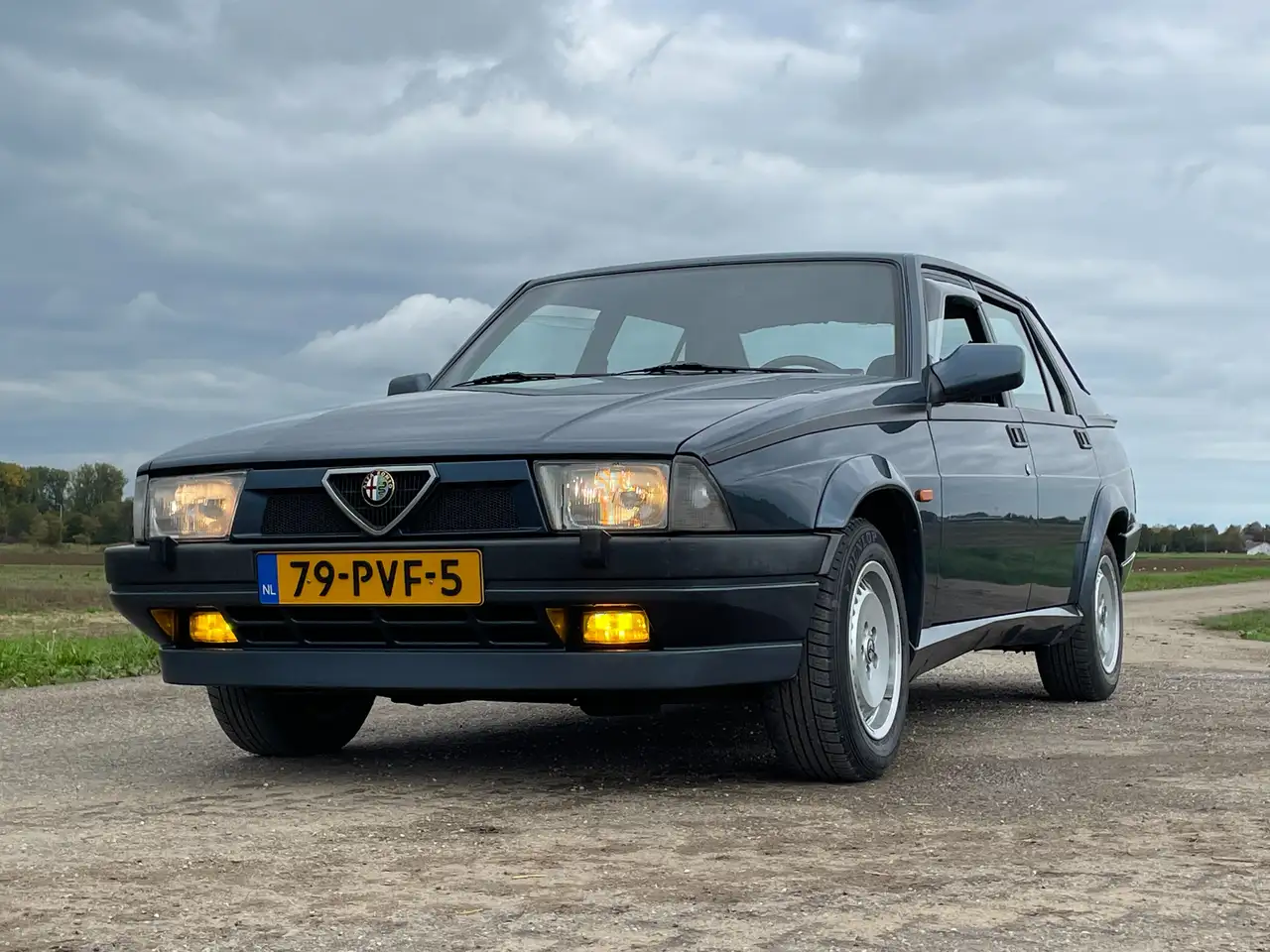 Alfa Romeo 75 2.0 Twinspark- Metallic Light Blue, foto 9