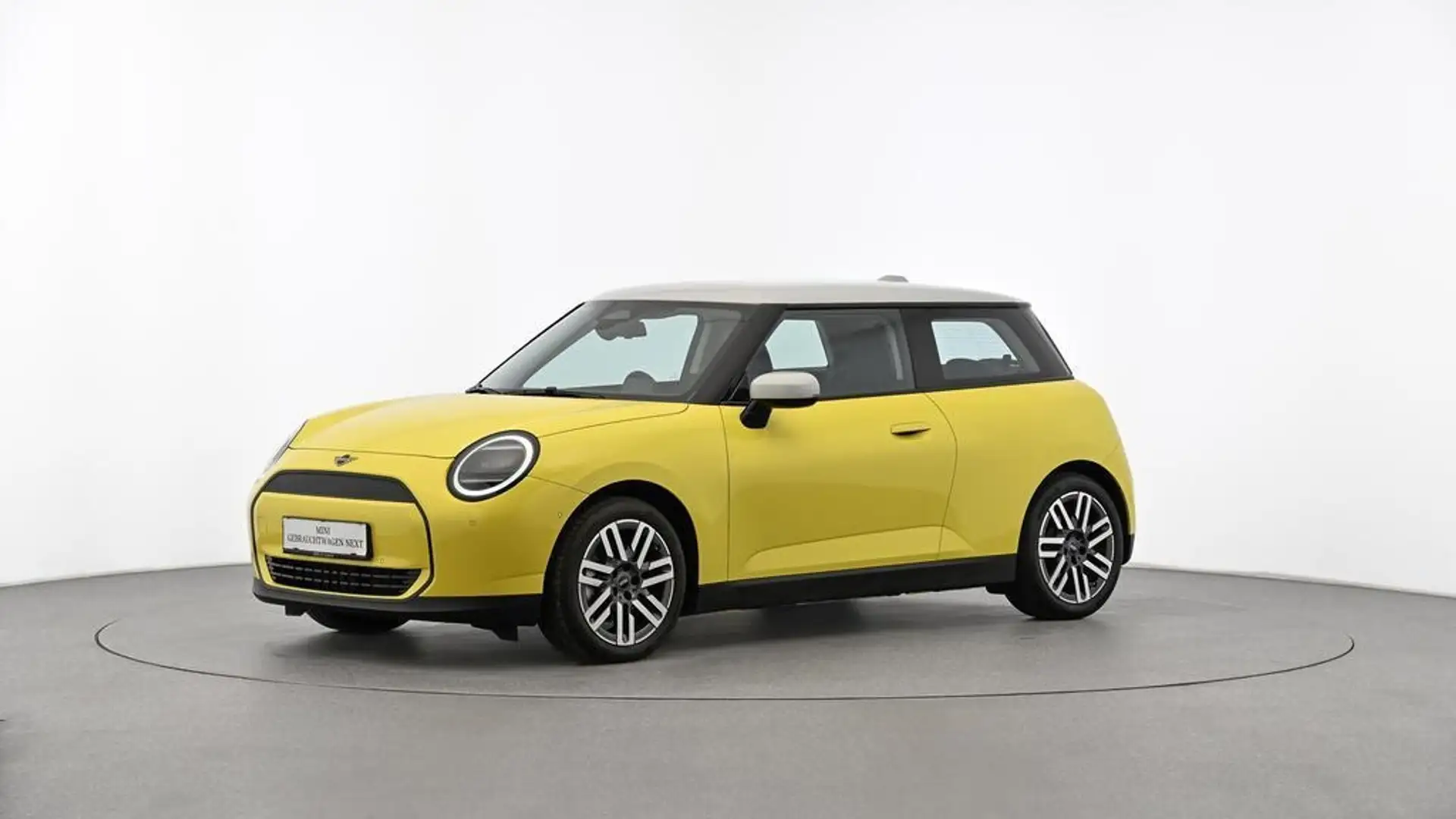 MINI Cooper E J01 HC0 Gelb - 2