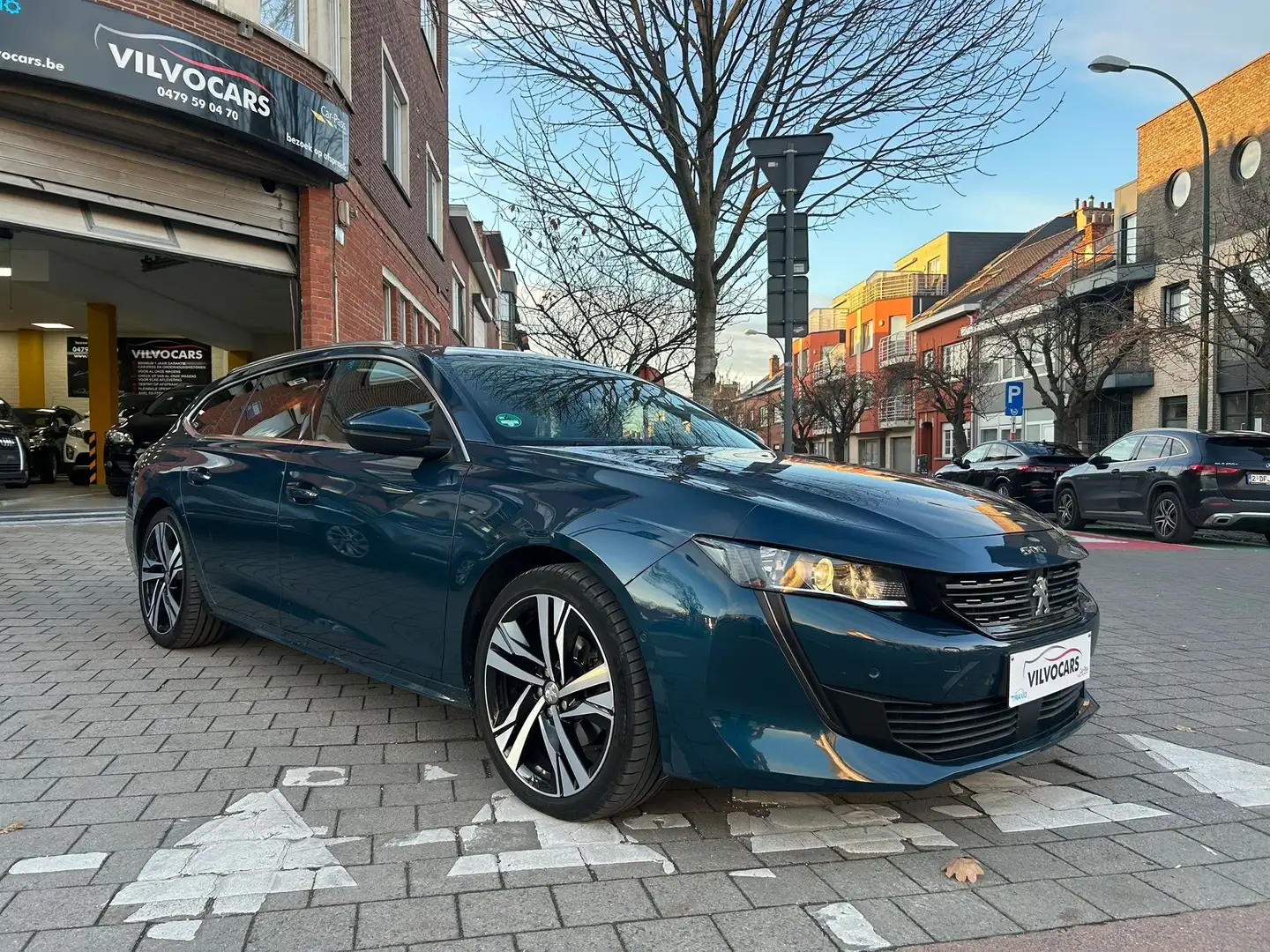 Peugeot 508 SW 1.5 BlueHDi allure Bleu - 2