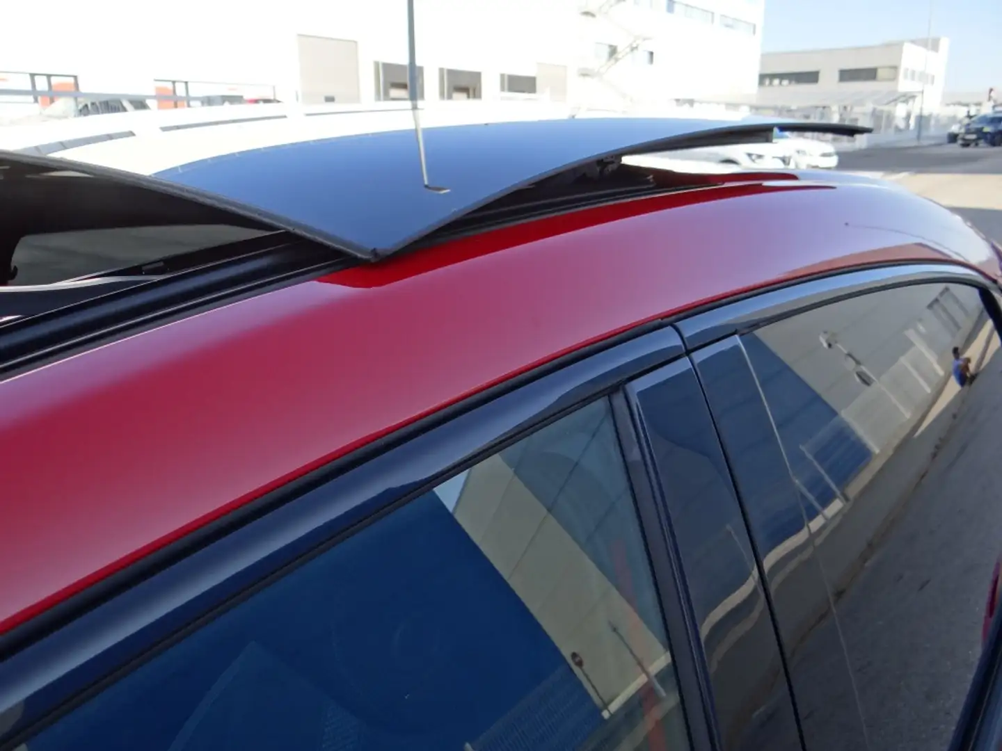 Honda Civic 1.5 VTEC Turbo Sport Rojo - 2