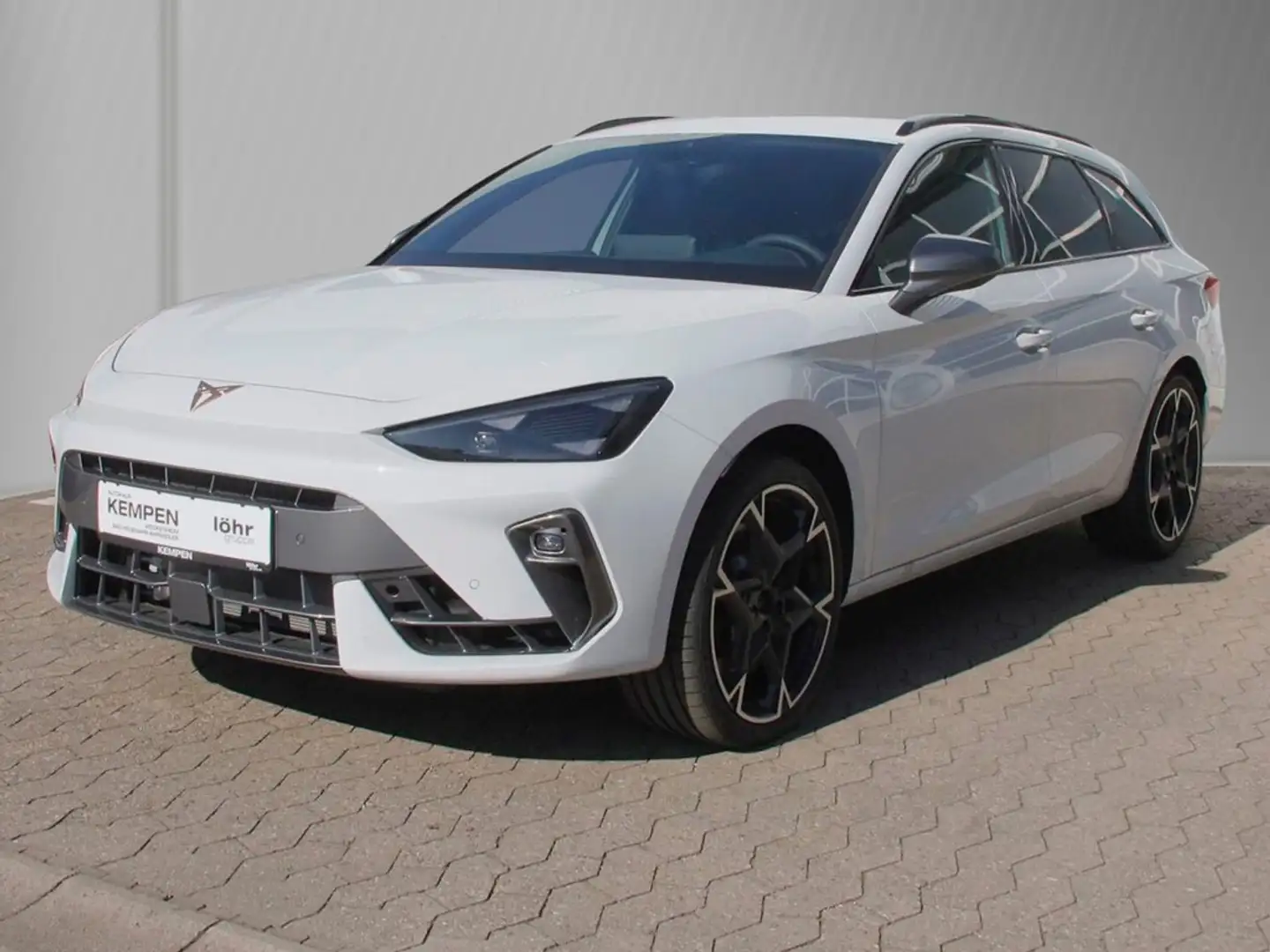 CUPRA Leon Sportstourer VZ 2.0 TSI 4Drive-7-Gang-DSG Blanc - 2
