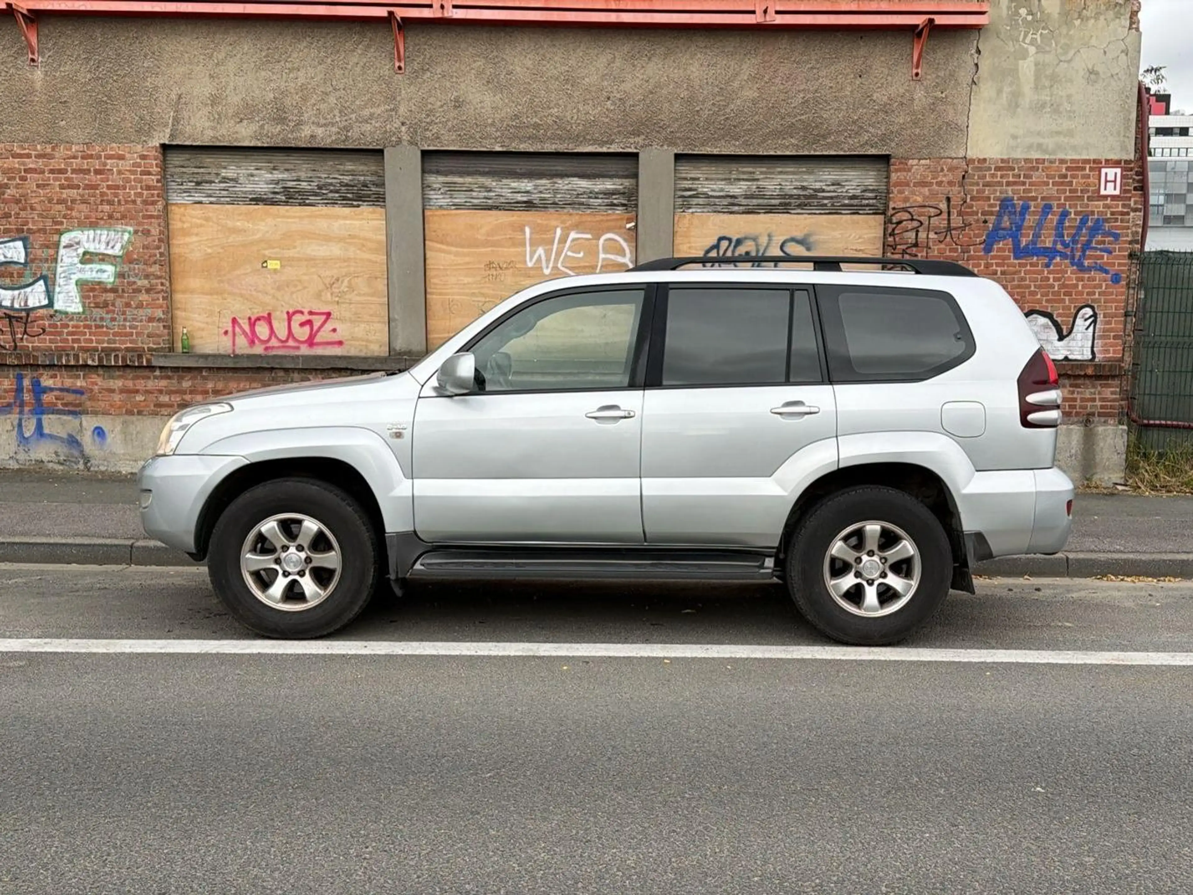 Toyota Land Cruiser Landcruiser 3.0 Turbo D4D VIP — photo 2