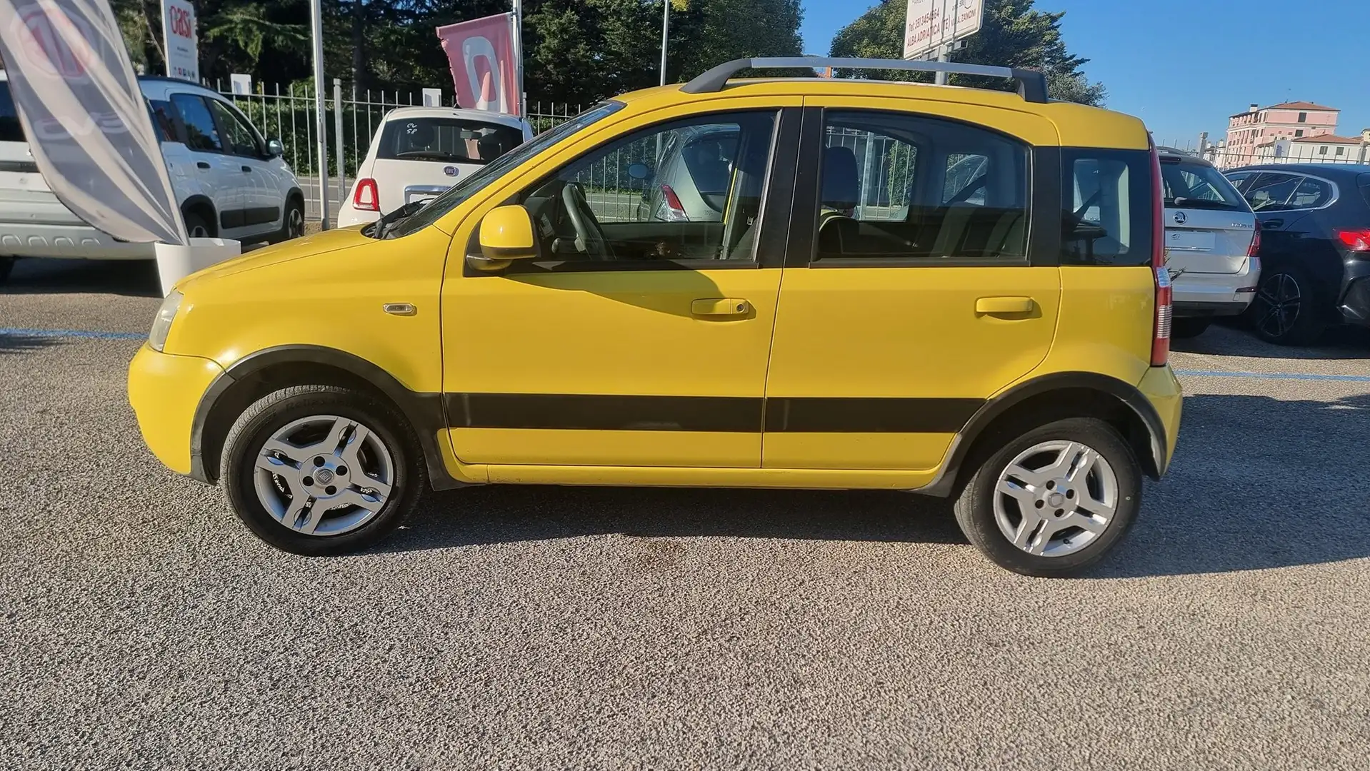 Fiat Panda Panda 1.2 natural power Climbing Giallo - 2