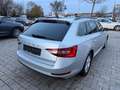 Skoda Superb CombiAmbition/Navi/LED/Kamera/Virtual/TOP Argent - thumbnail 8
