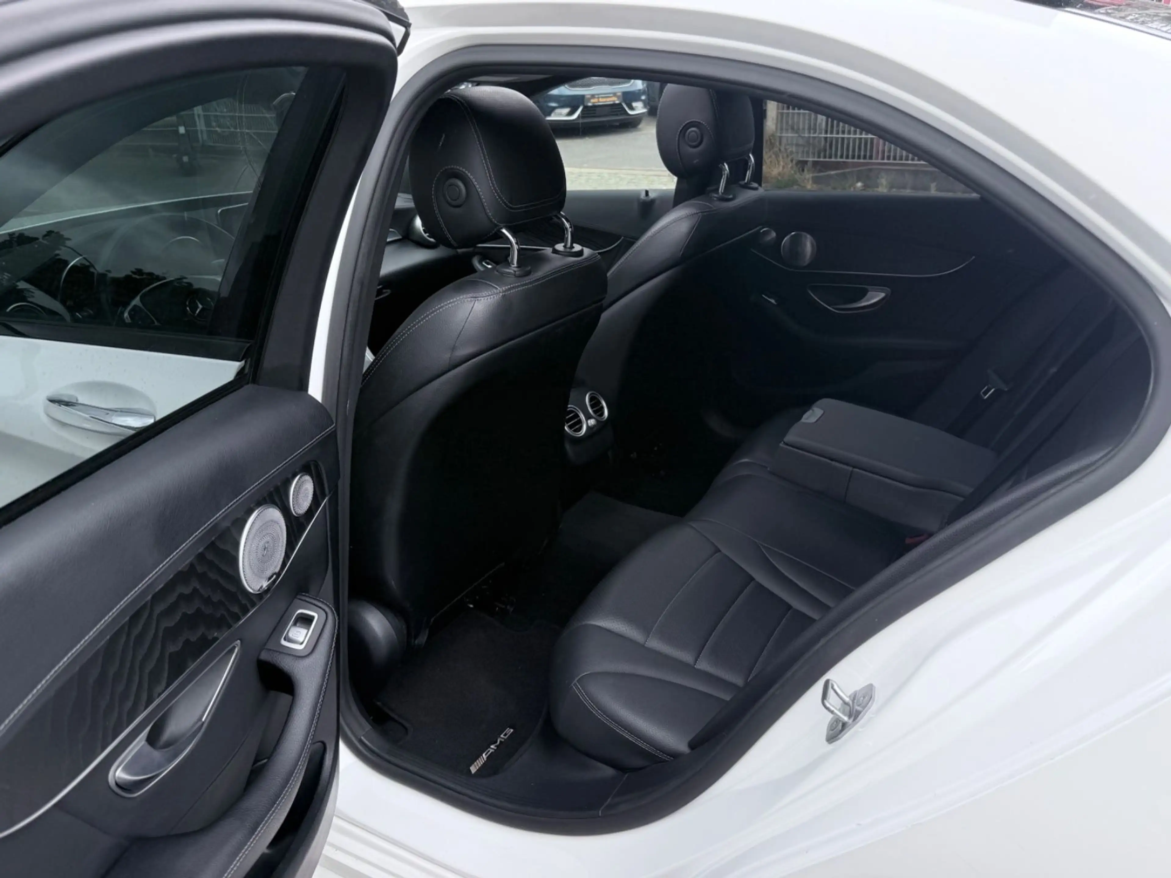 Mercedes-Benz C 350 e +AMG-LINE+PANO+DISTRONIC+360°KAMERA+ — photo 15