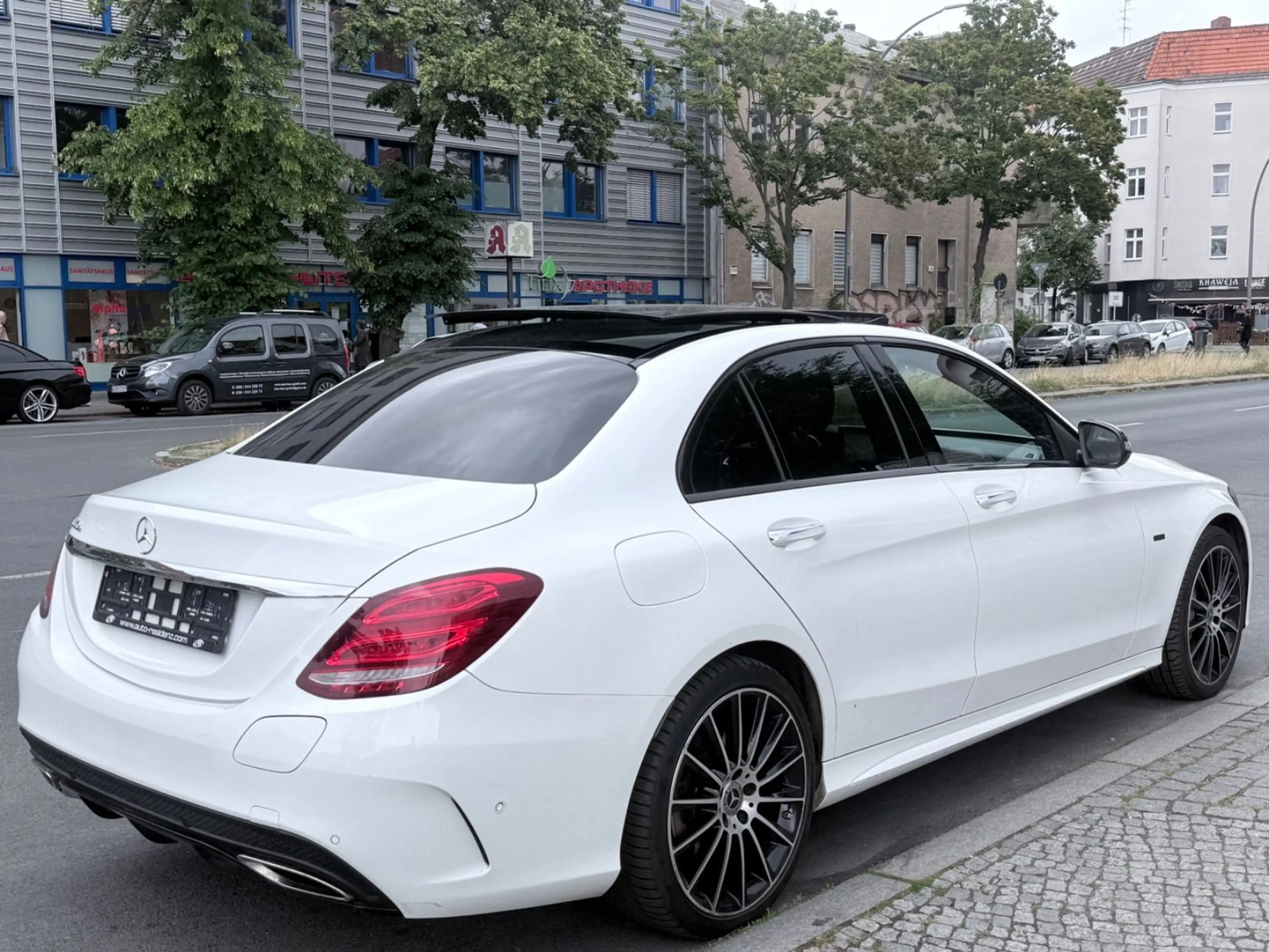 Mercedes-Benz C 350 e +AMG-LINE+PANO+DISTRONIC+360°KAMERA+ — photo 13