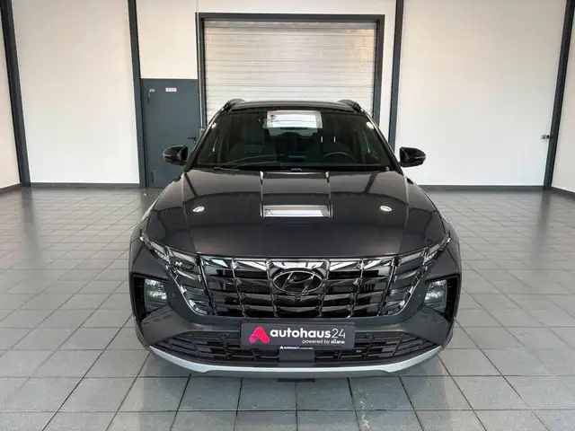 Hyundai Tucson view 2