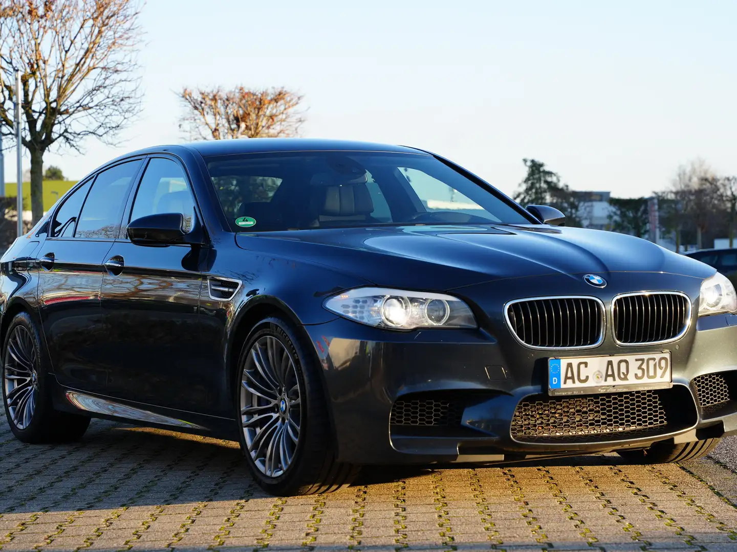 BMW M5 M5 Headup | DKG | Bi-Xen | Memory | Shadow Grau - 1