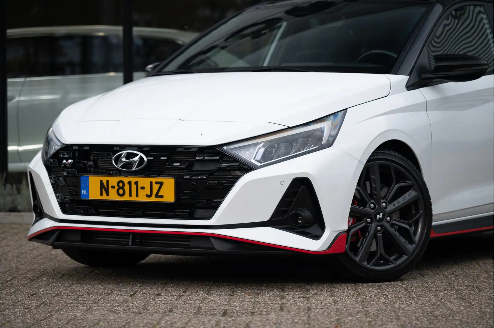 Hyundai i20 1.6 N 204pk | Milltek Uitlaat | Zwart dak | Navi | Wit - 2