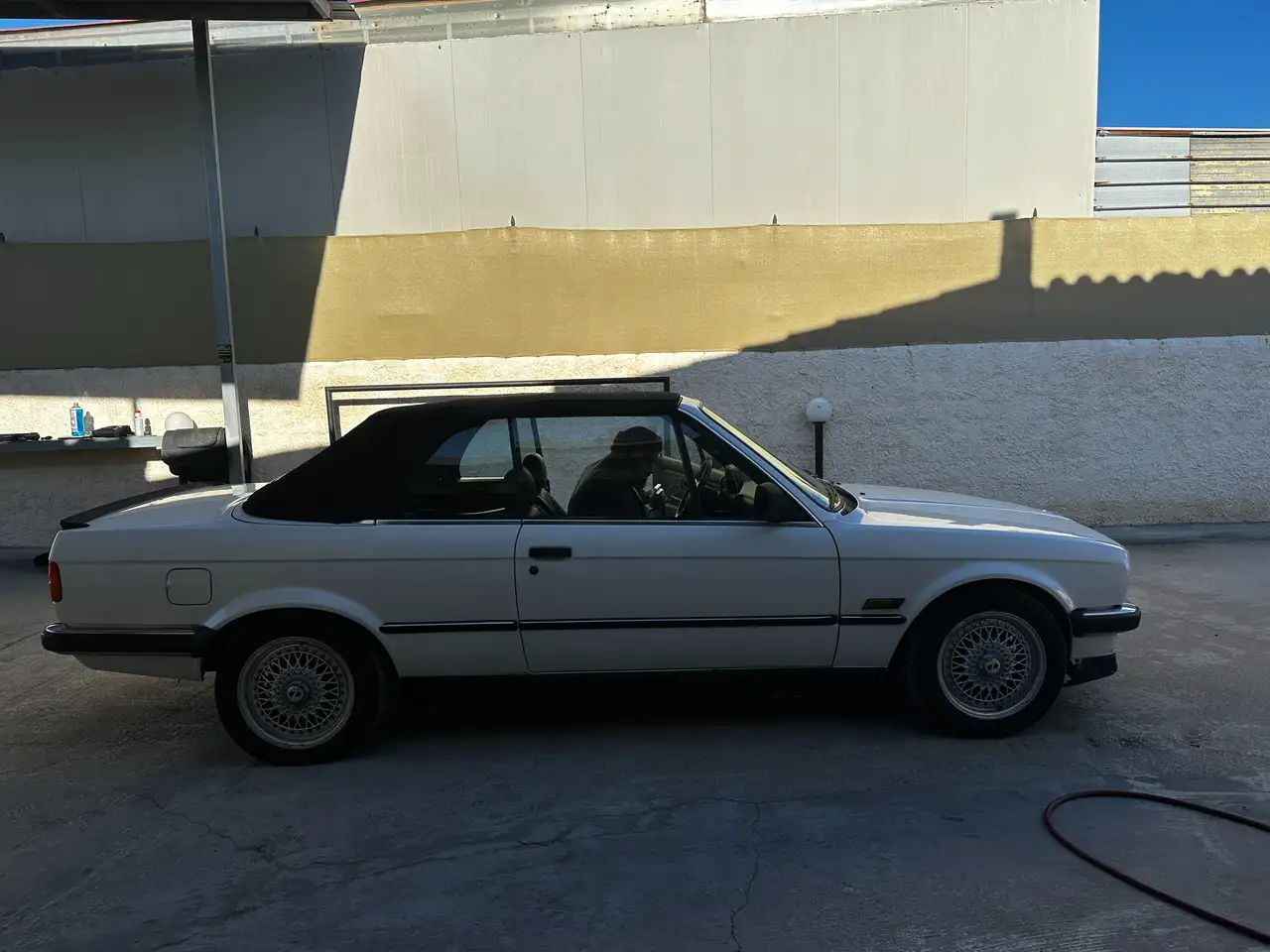 BMW 320i Cabrio L, foto 1