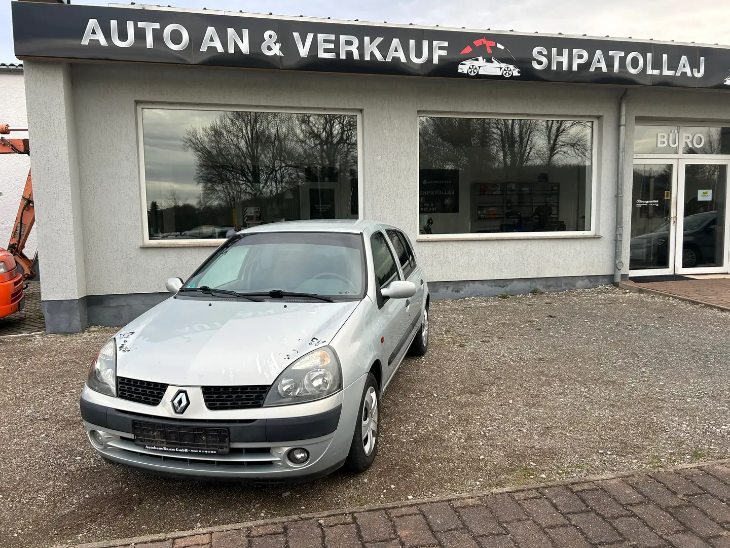 Renault Clio 1.2 16V Privilege TÜV NEU Grau - 1