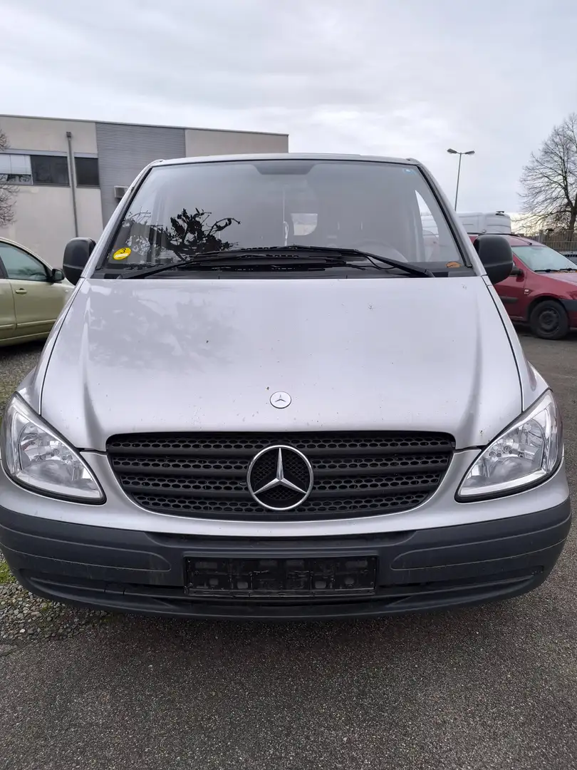 Mercedes-Benz Vito 111 CDI kompakt (639.601) Grau - 1
