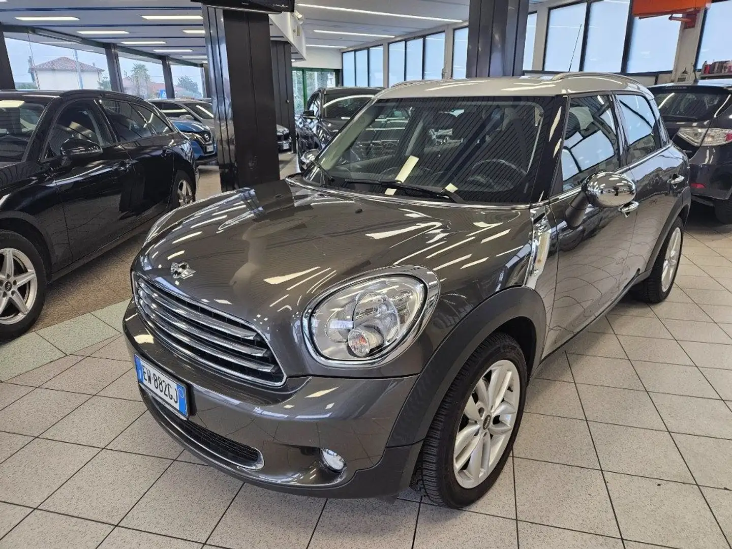 MINI Cooper D Countryman Mini Business Gri - 1