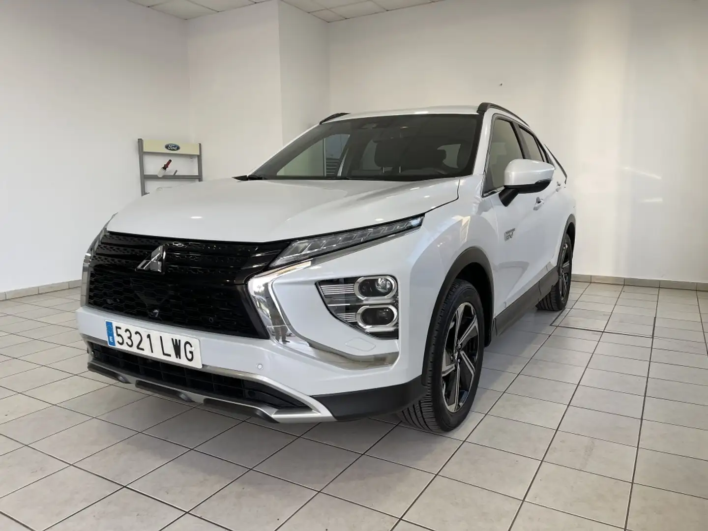 Mitsubishi Eclipse Cross PHEV Kaiteki 4WD Blanco - 2
