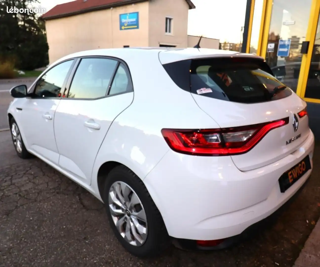 Renault Megane Mégane 1.5 BLUEDCI 95 CH BUSINESS Blanc - 2