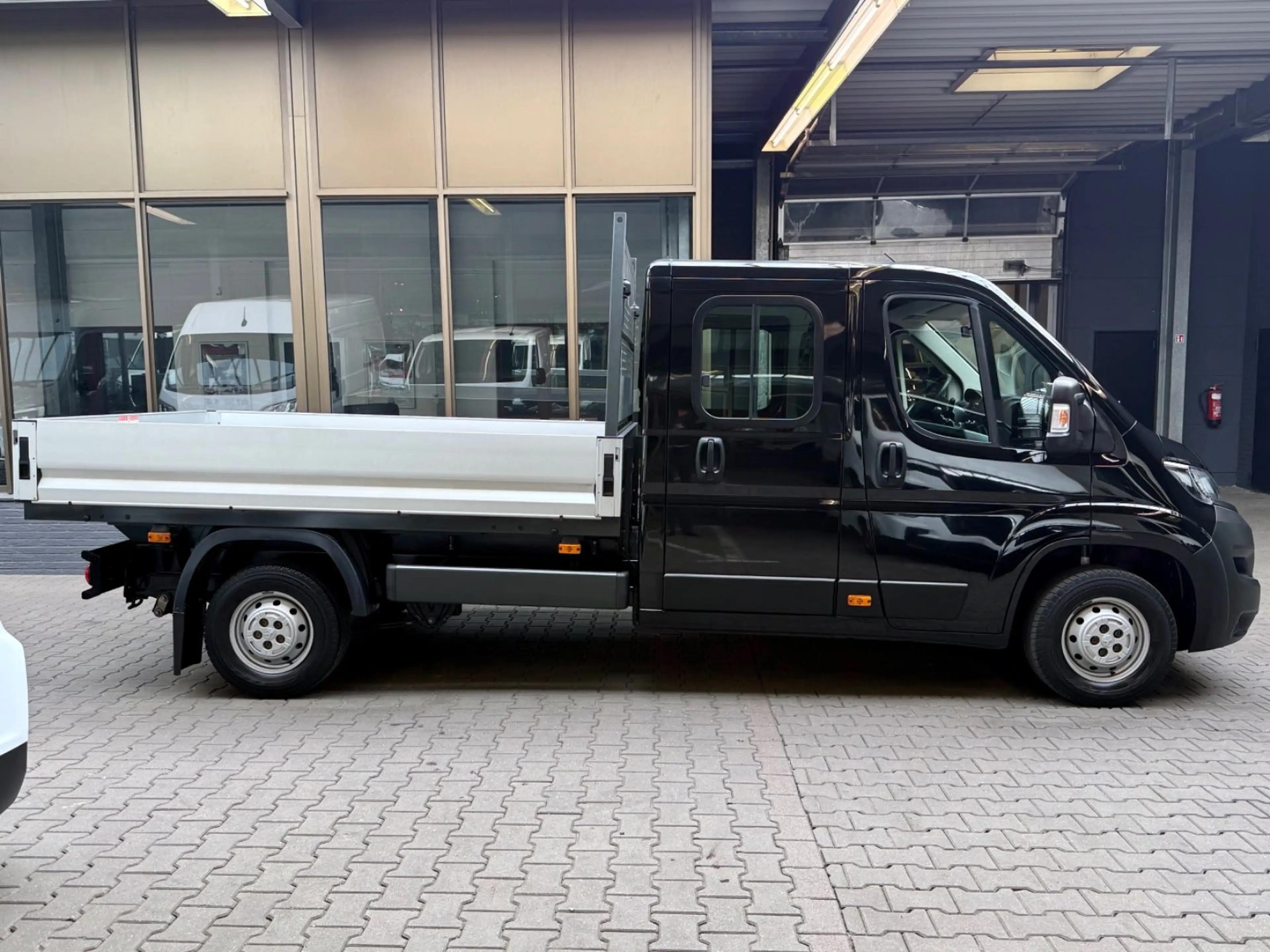 Peugeot Boxer 2.2 D L3 PRITSCHE DOKA 7-SITZER KLIMA DAB — photo 12