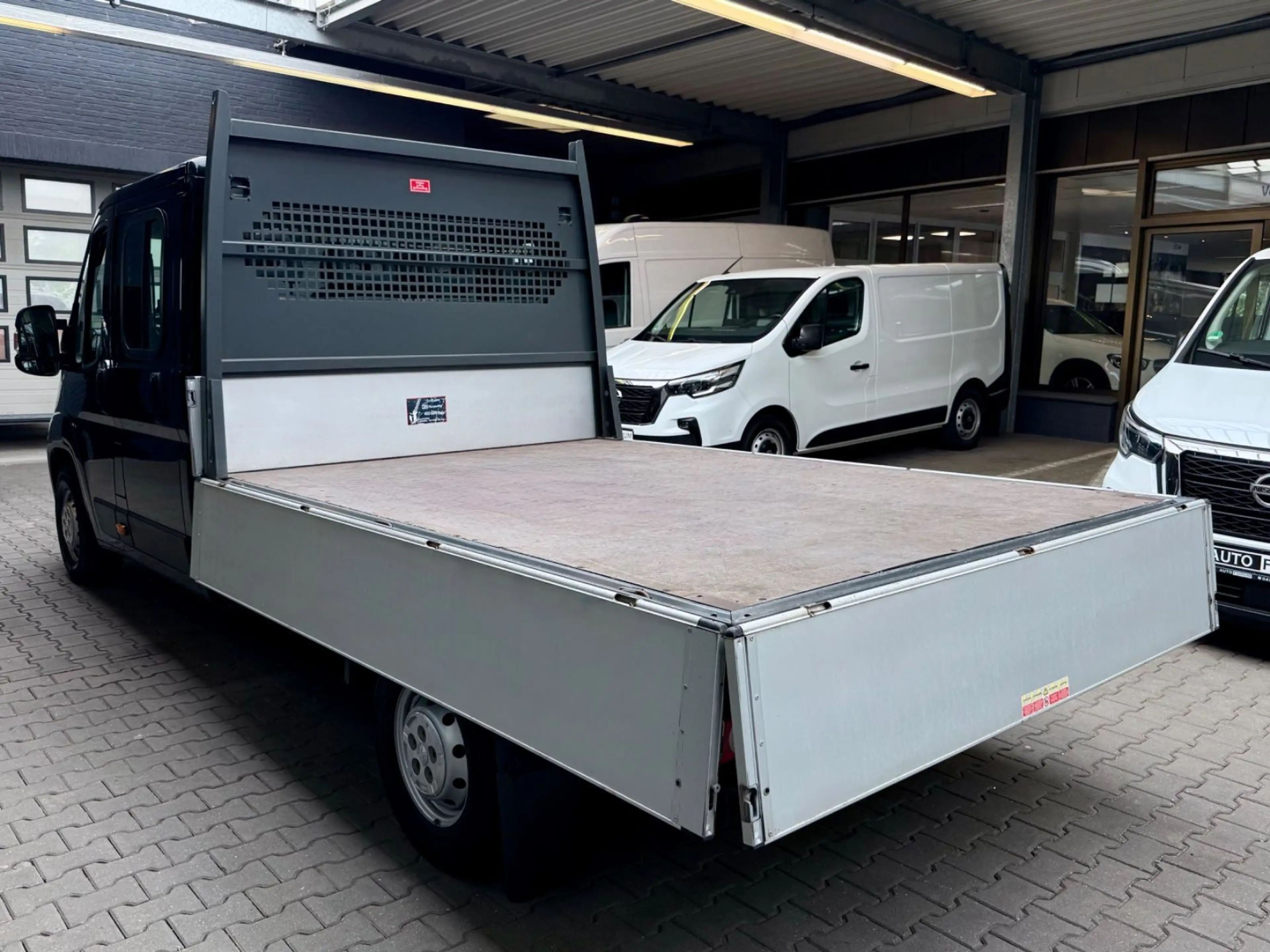 Peugeot Boxer 2.2 D L3 PRITSCHE DOKA 7-SITZER KLIMA DAB — photo 7