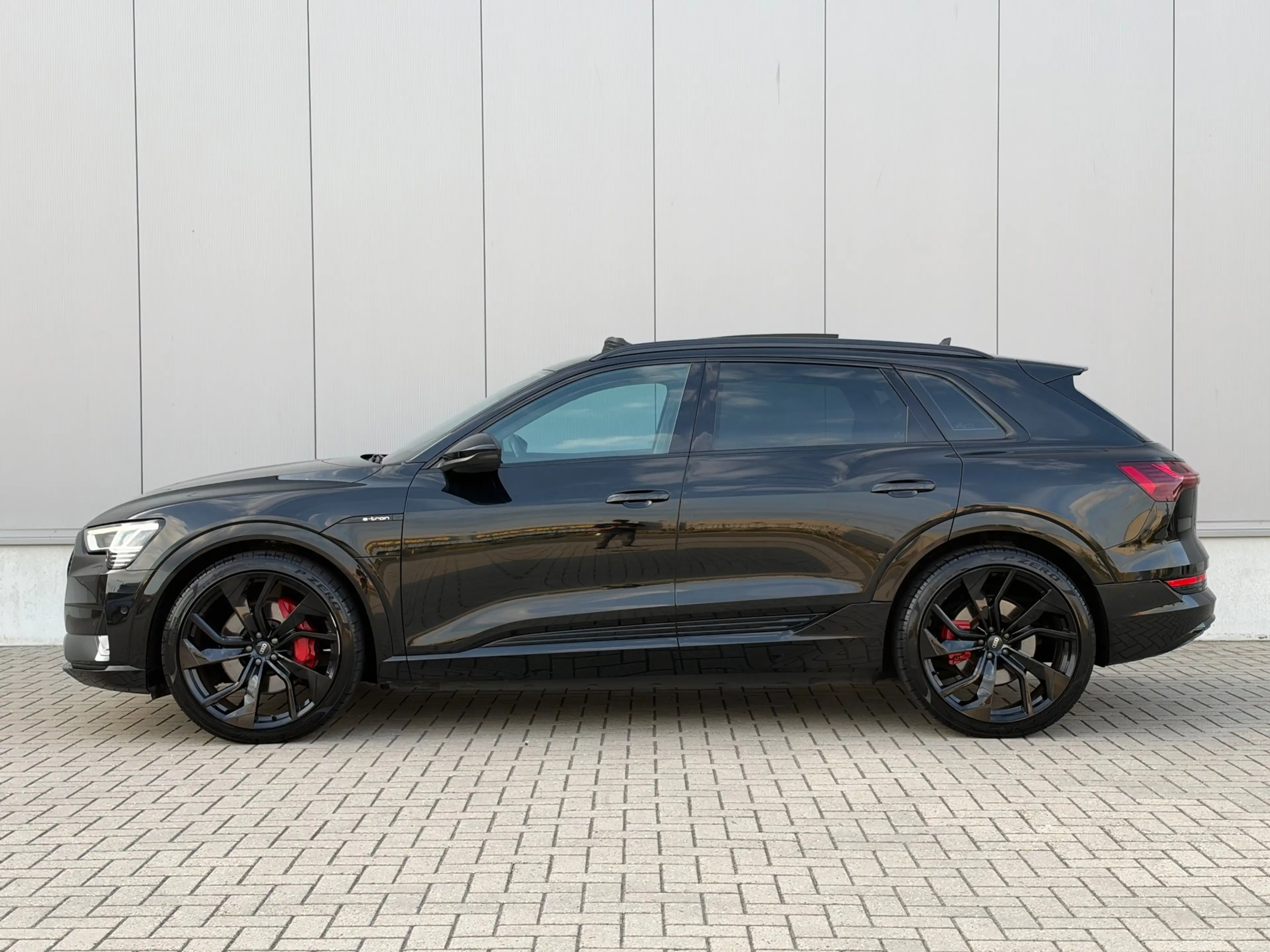 Audi e-tron E-tron 50 quattro PANO SOH 92% 71 kWh NAP — photo 10
