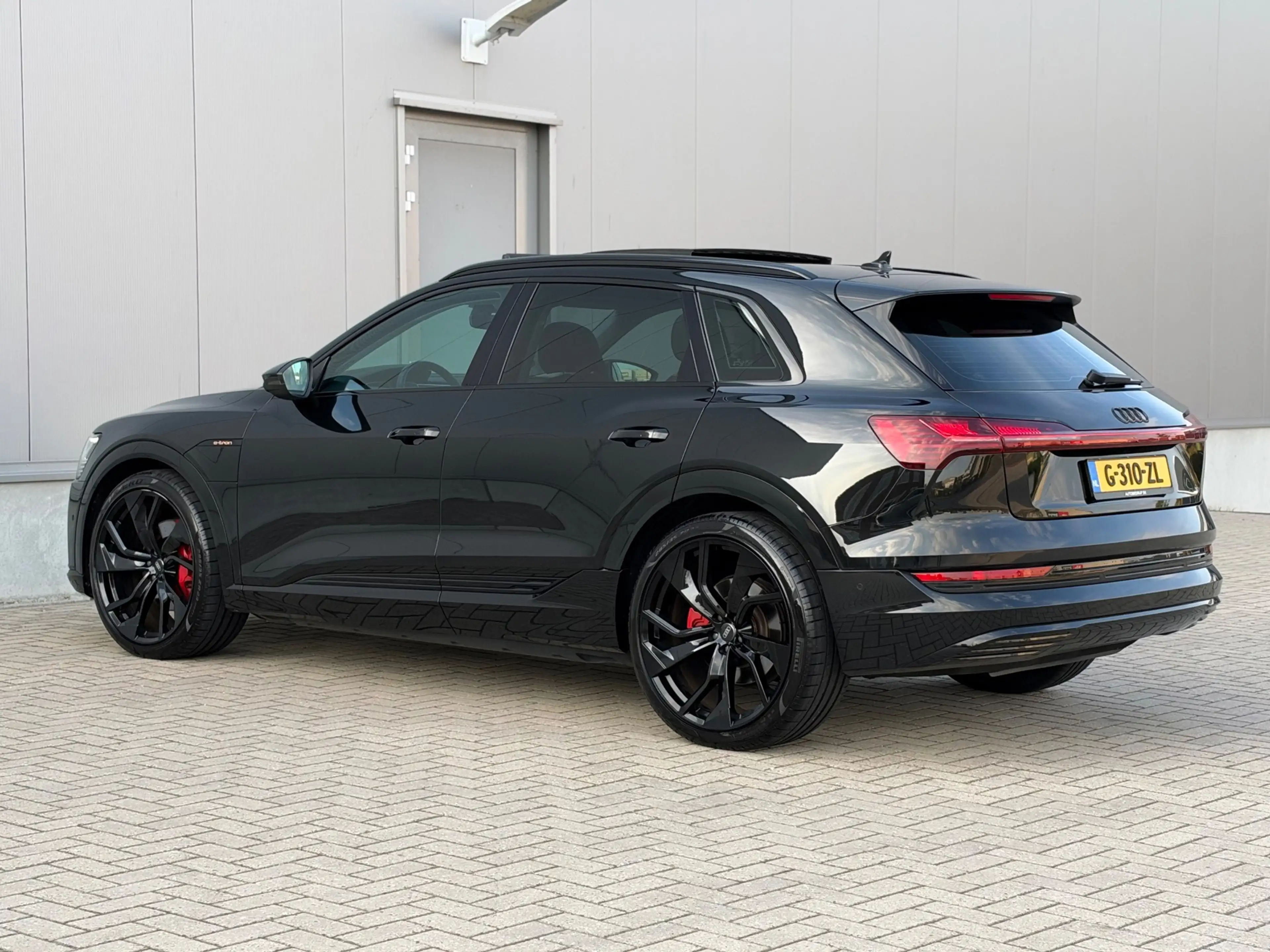 Audi e-tron E-tron 50 quattro PANO SOH 92% 71 kWh NAP — photo 9