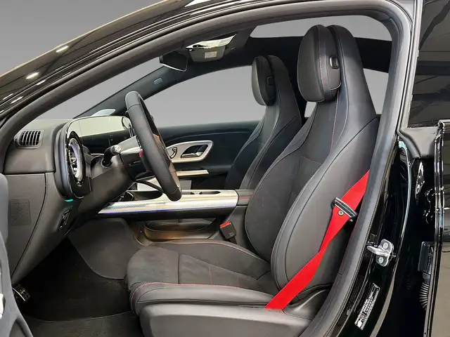 Mercedes-Benz Cla view 8