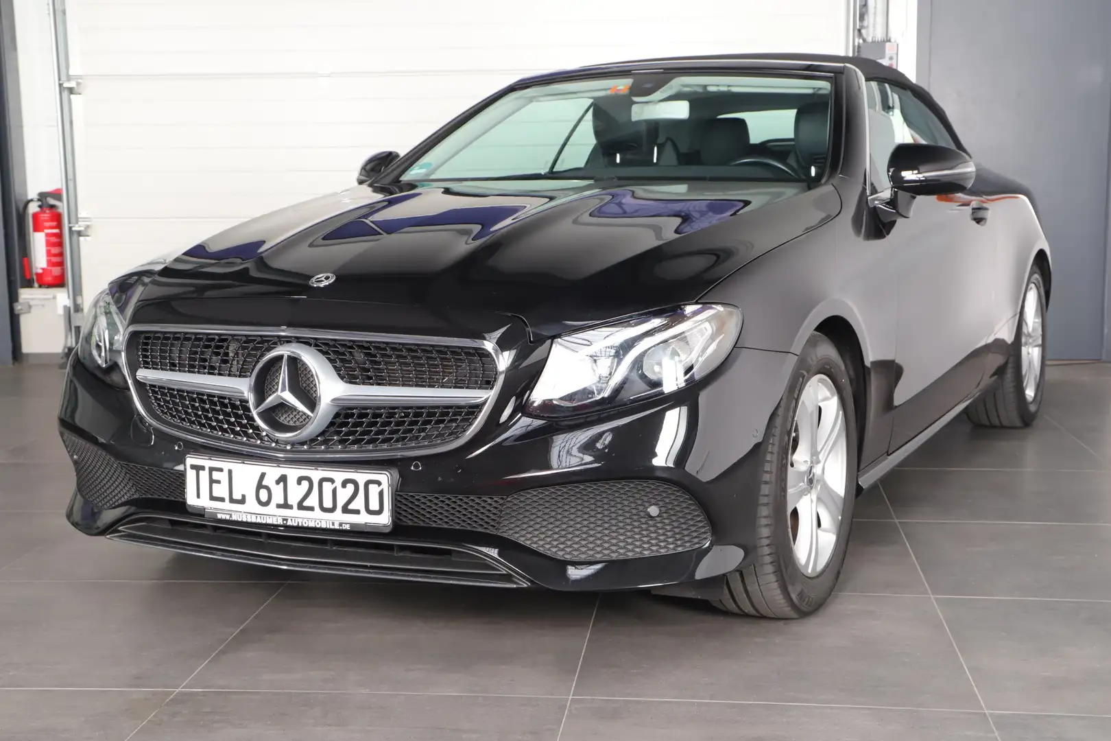 Mercedes-Benz E 200 Cabrio 9G-TRONIC Avantgarde MB-GARANTIE AIRSCARF Negro - 2