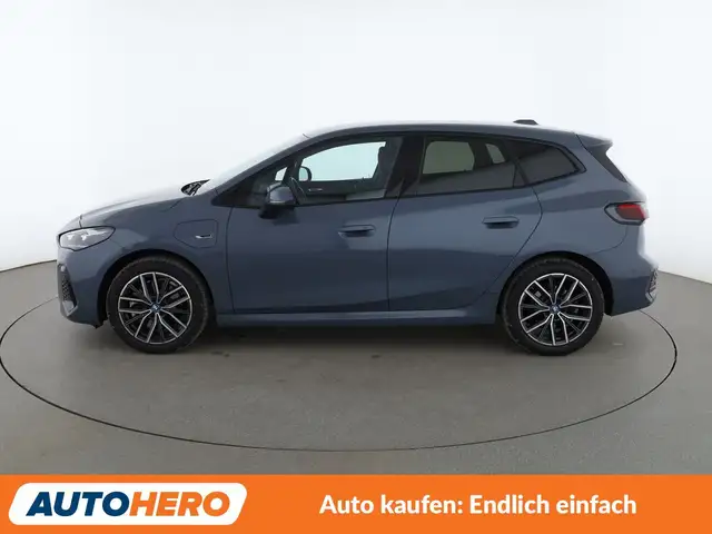 BMW 2 Series view 3