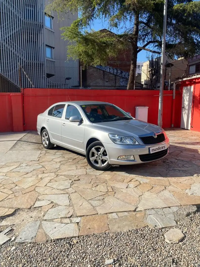 Skoda Octavia 1.6TDI CR Ambition Argent - 2