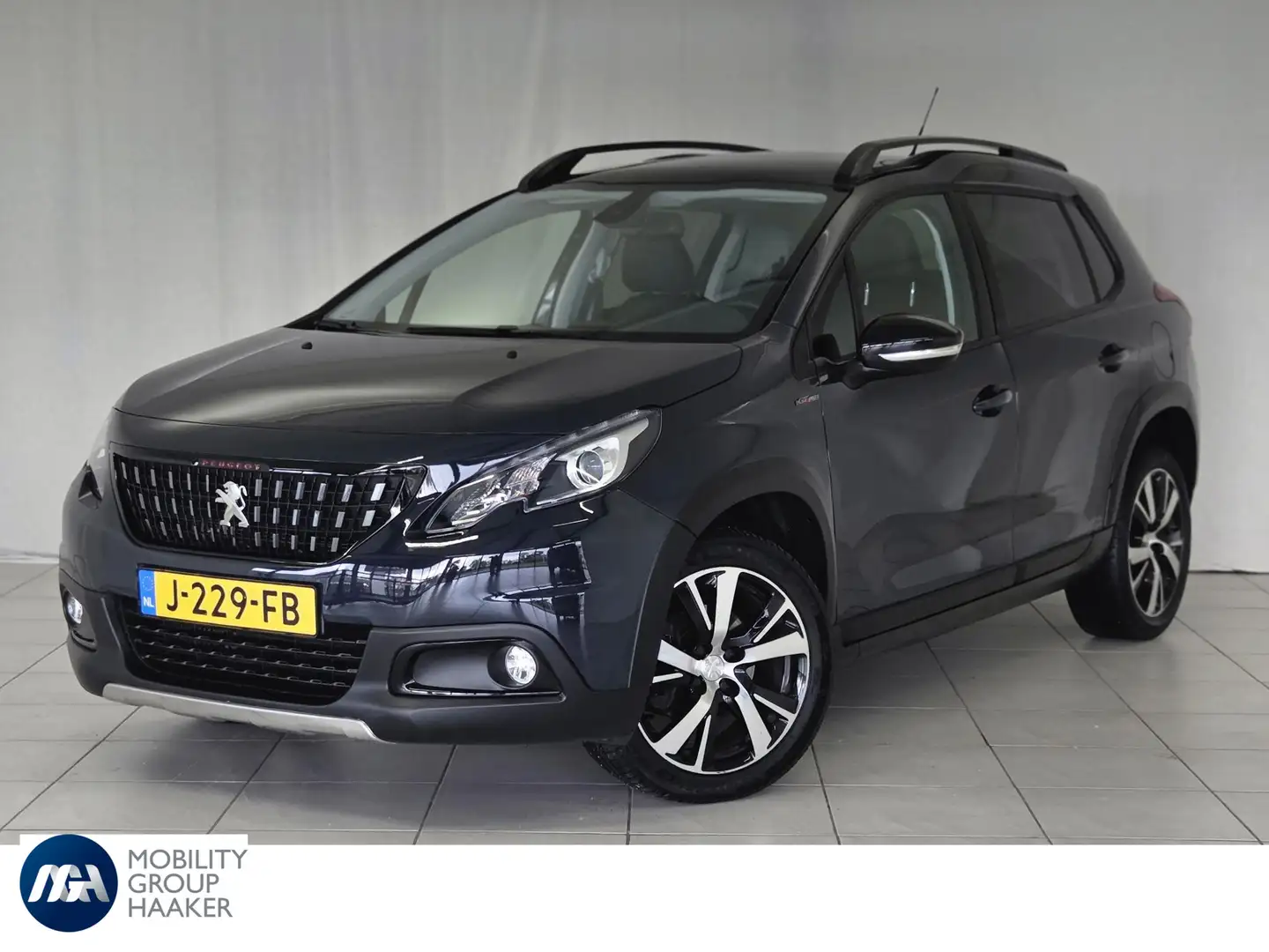 Peugeot 2008 1.2 PureTech GT-Line | Automaat | Panoramadak | Na Grijs - 1