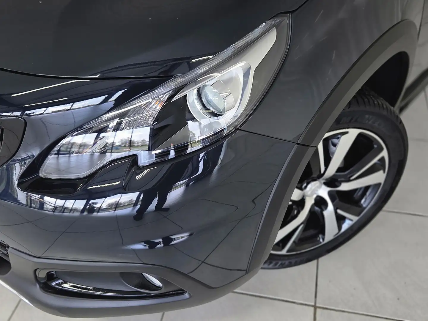 Peugeot 2008 1.2 PureTech GT-Line | Automaat | Panoramadak | Na Grijs - 2