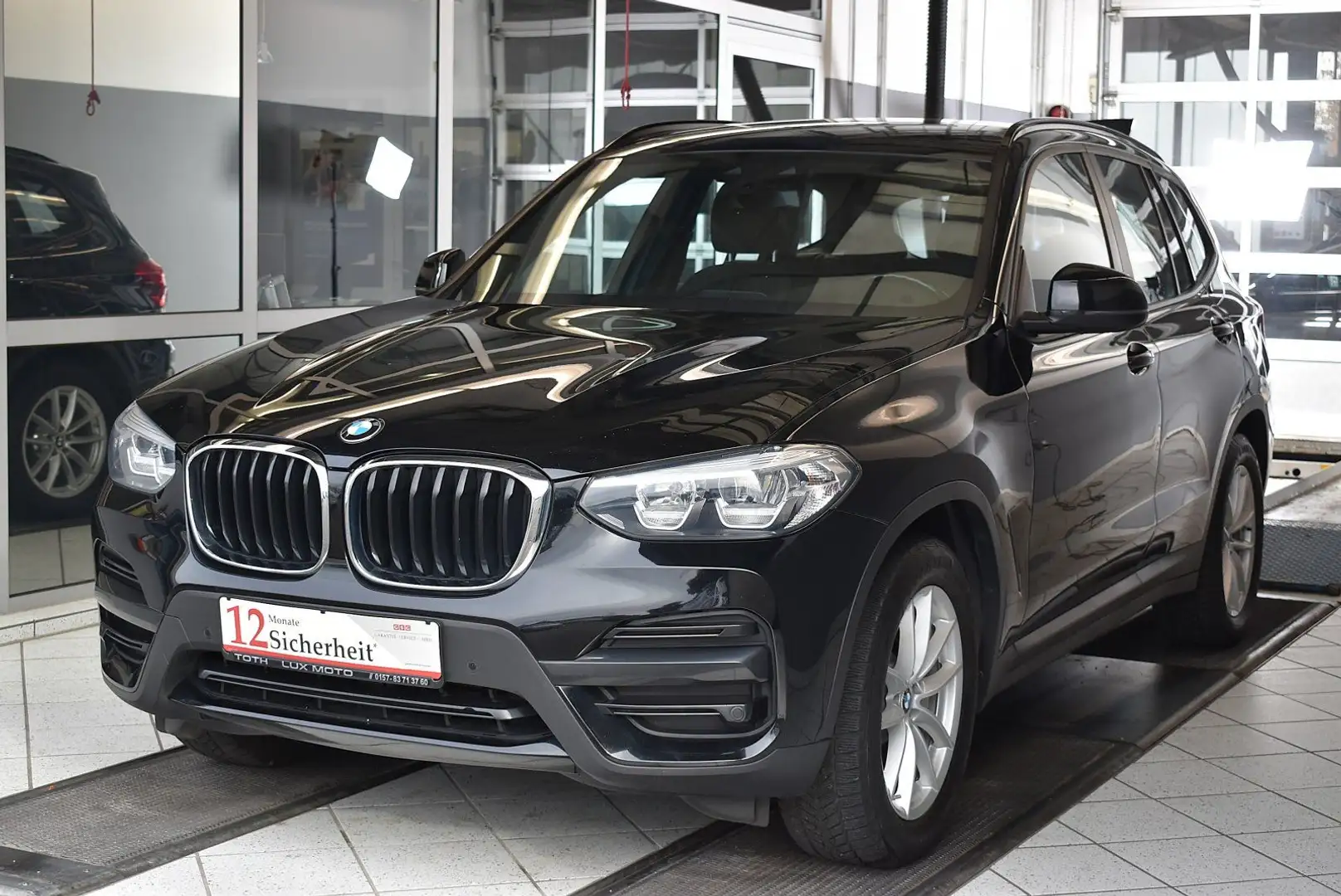 BMW X3 xDrive 25d Advantage Steptronic*Navi* Schwarz - 1