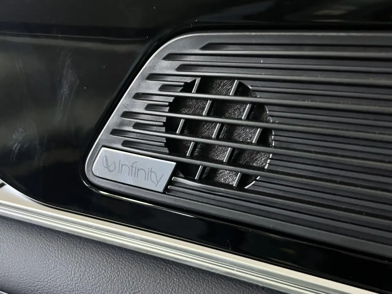 BYD Seal U 2026 — фото 31