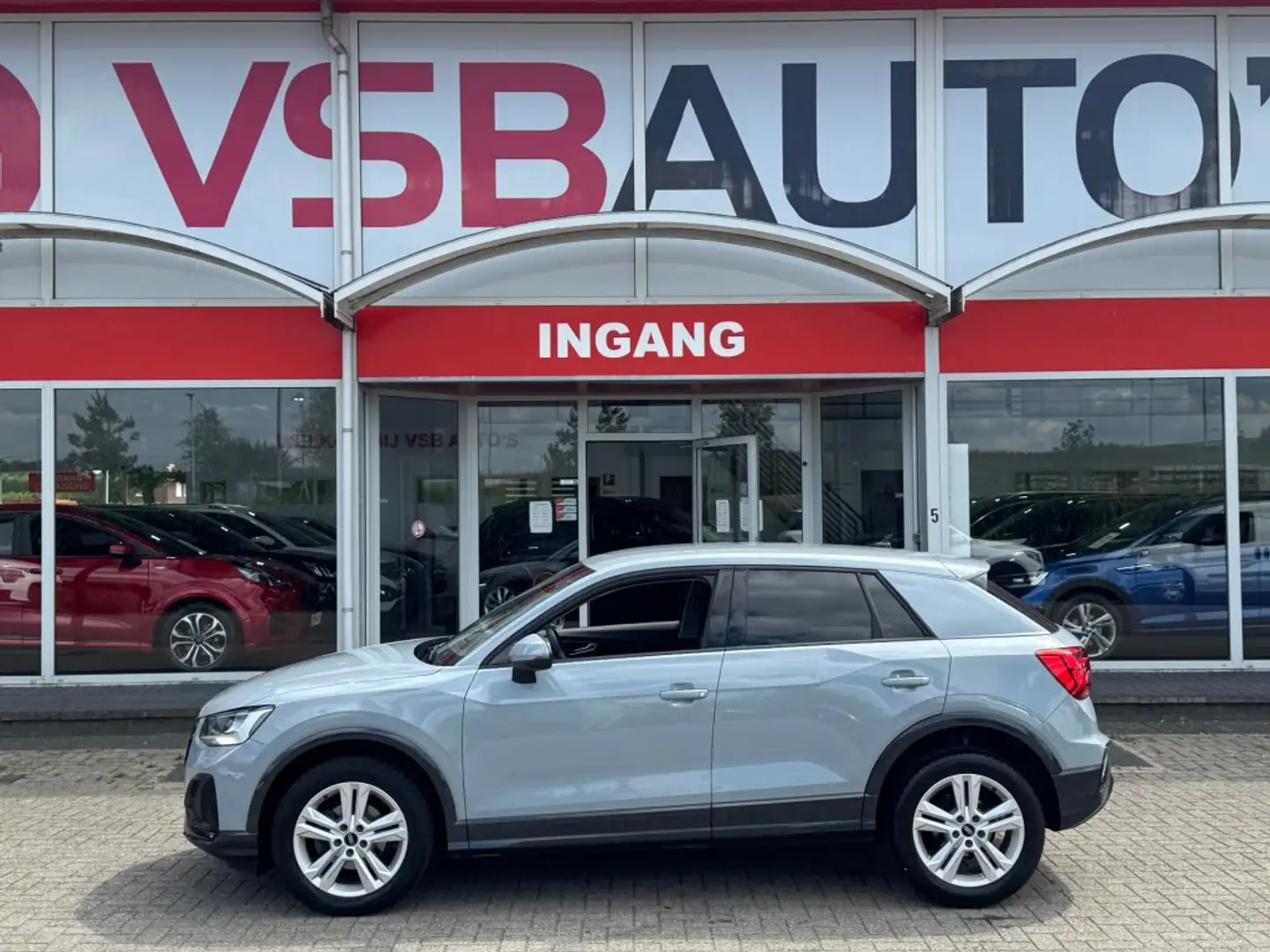 Audi Q2 35 [1.5] TFSI AUT. 150PK SPORT-LINE LED CARPLAY TR Grijs - 2