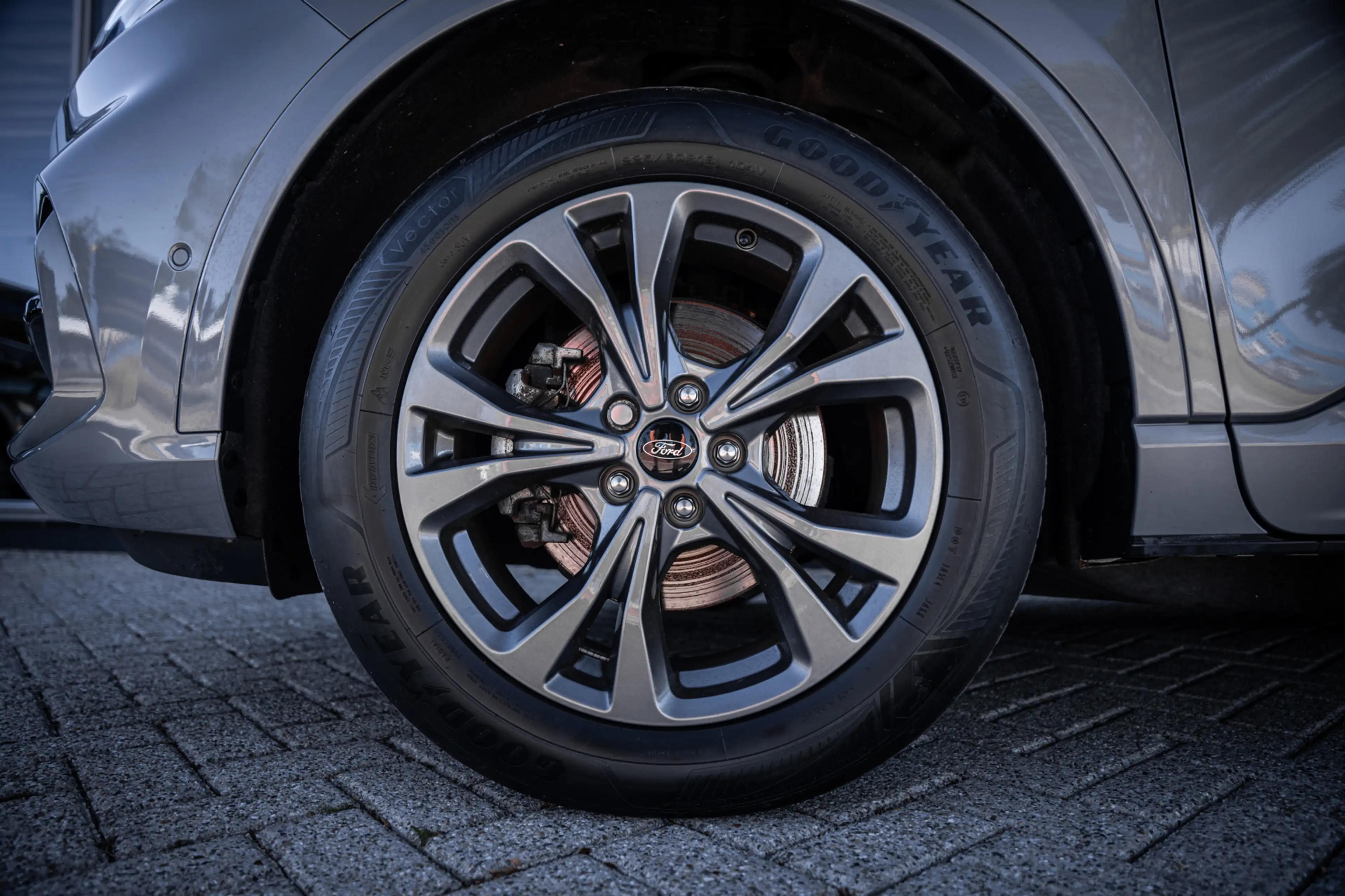 Ford Kuga 2.5 PHEV ST-Line X|Winterpacket|ACC|Lane Assist|HU — photo 7