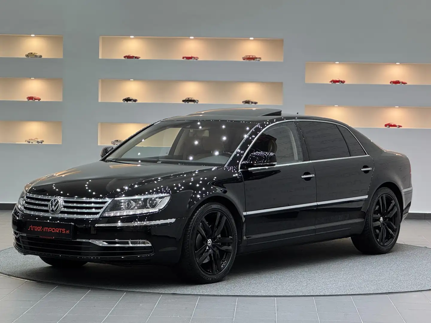 Volkswagen Phaeton V8 4-Sitzer 4Motion lang * 1 of 1 * R-GmbH * Schwarz - 1