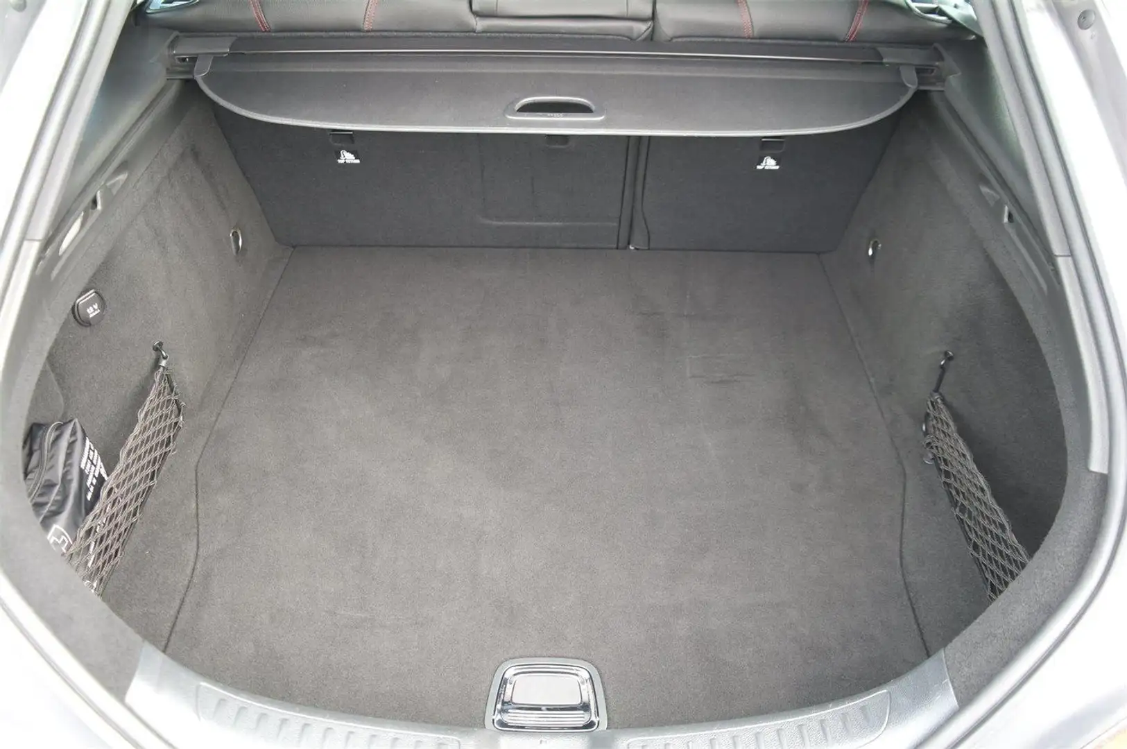 Mercedes-Benz CLA 45 AMG Shooting Brake 4MAT Gris - 2