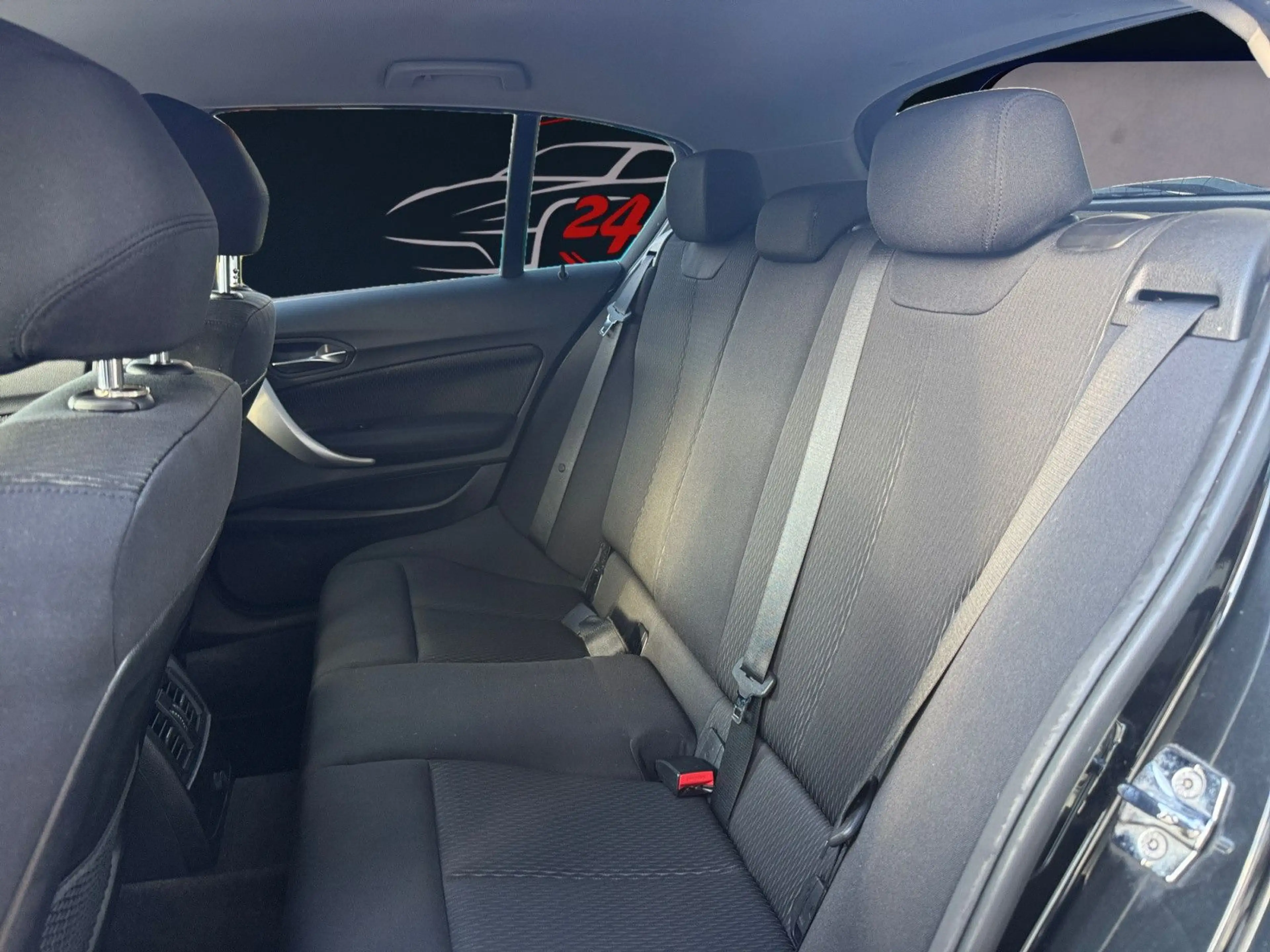 BMW 118 d Limousine/ Automatik — photo 13