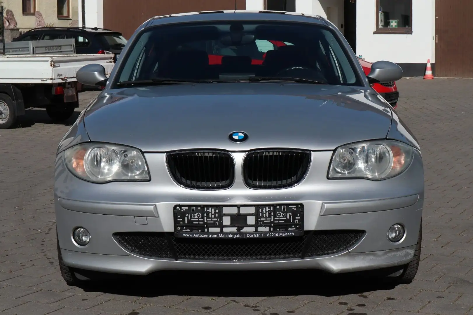 BMW 116 i eGSD - Navi - Sitzh - Steuerkette & TÜV NEU Argent - 2