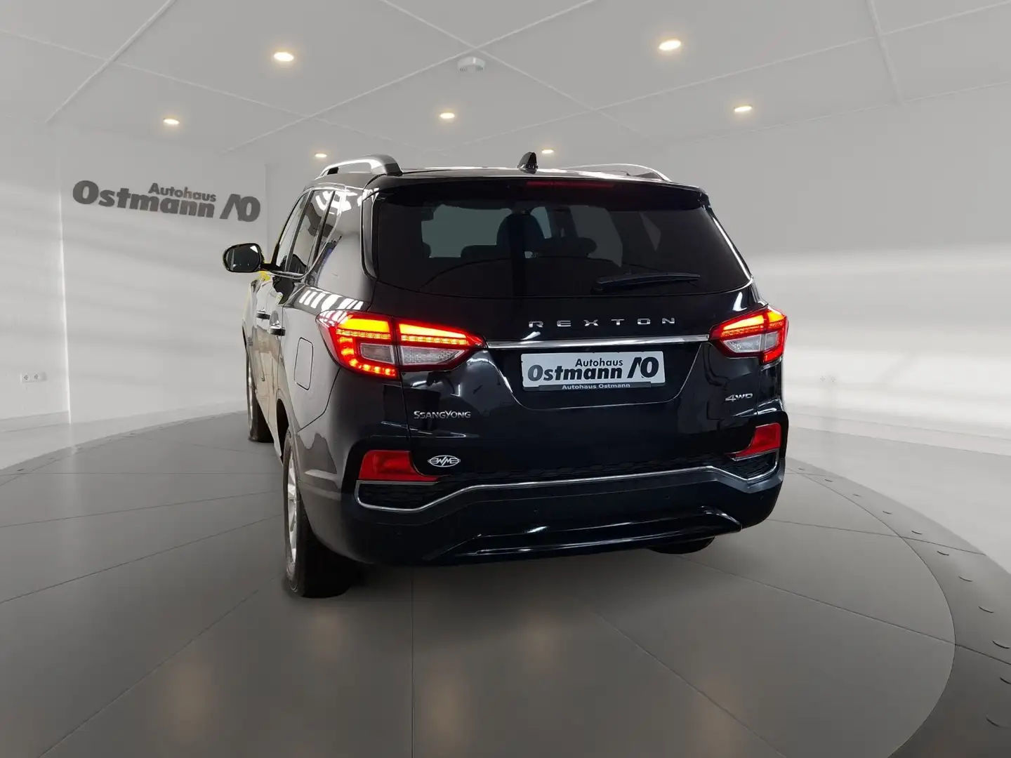 SsangYong Rexton 2.2 e-XDi Crystal 3,5t Anhängelast AHK Kam Schwarz - 2