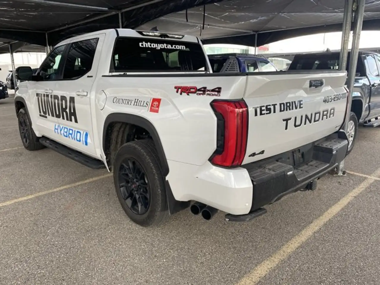Toyota Tundra снимка Toyota Tundra