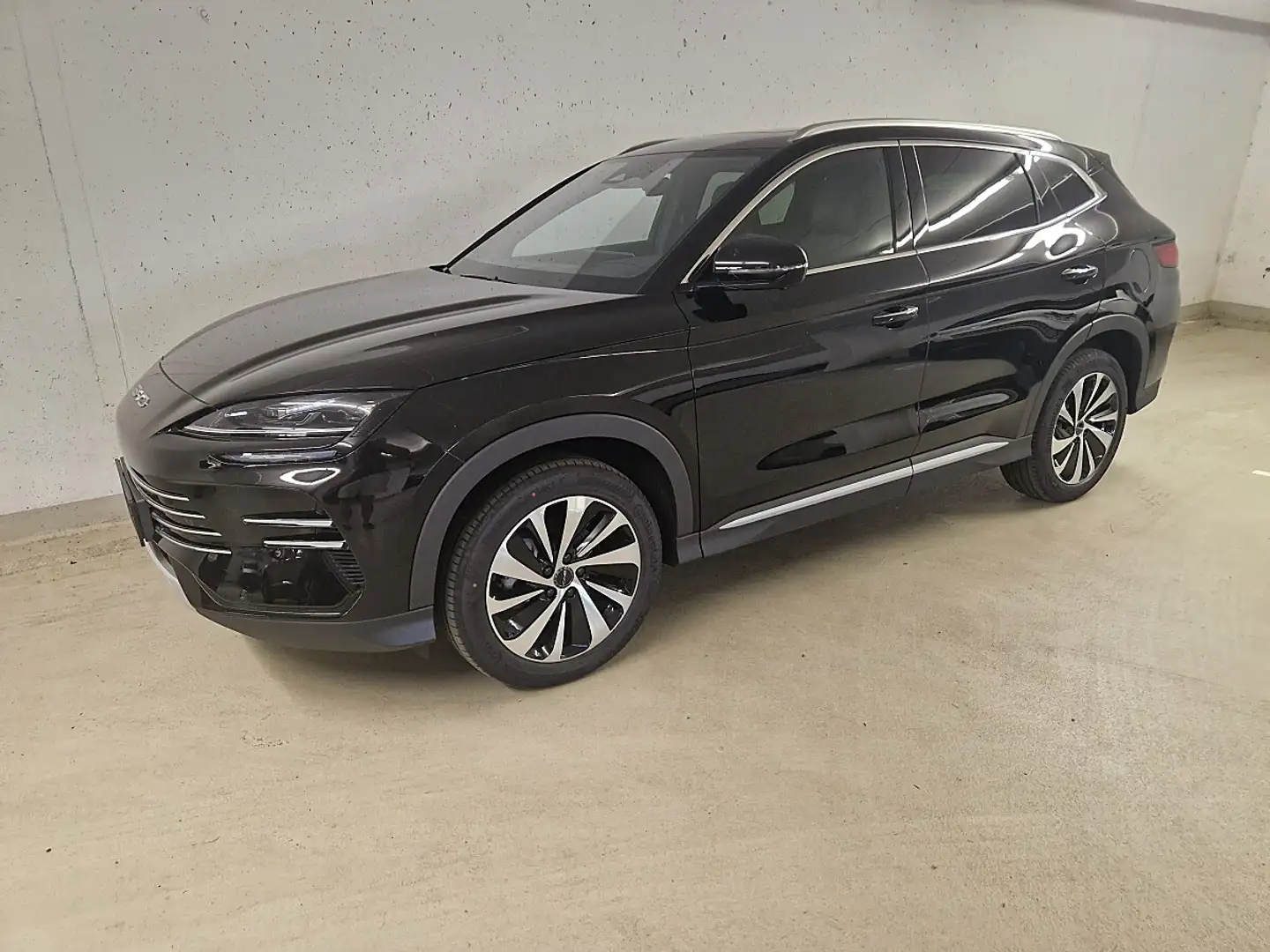 BYD Seal U DM-i PHEV 18,3kWh Boost Österreich Paket Schwarz - 2
