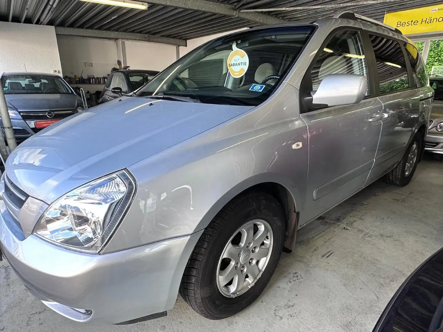 Kia Carnival 2.9 CRDi VGT EX Basis 8 Sitzer Gri - 2